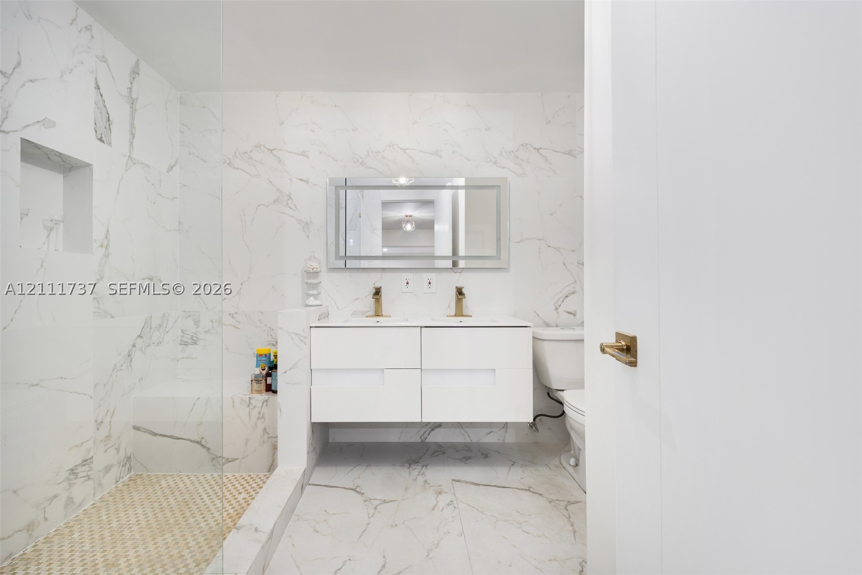 528 Sevilla Ave Coral Gables, FL 33134