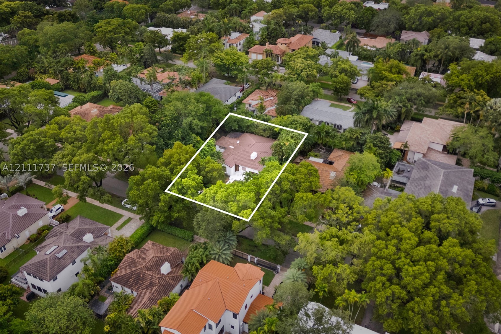 528 Sevilla Ave Coral Gables, FL 33134