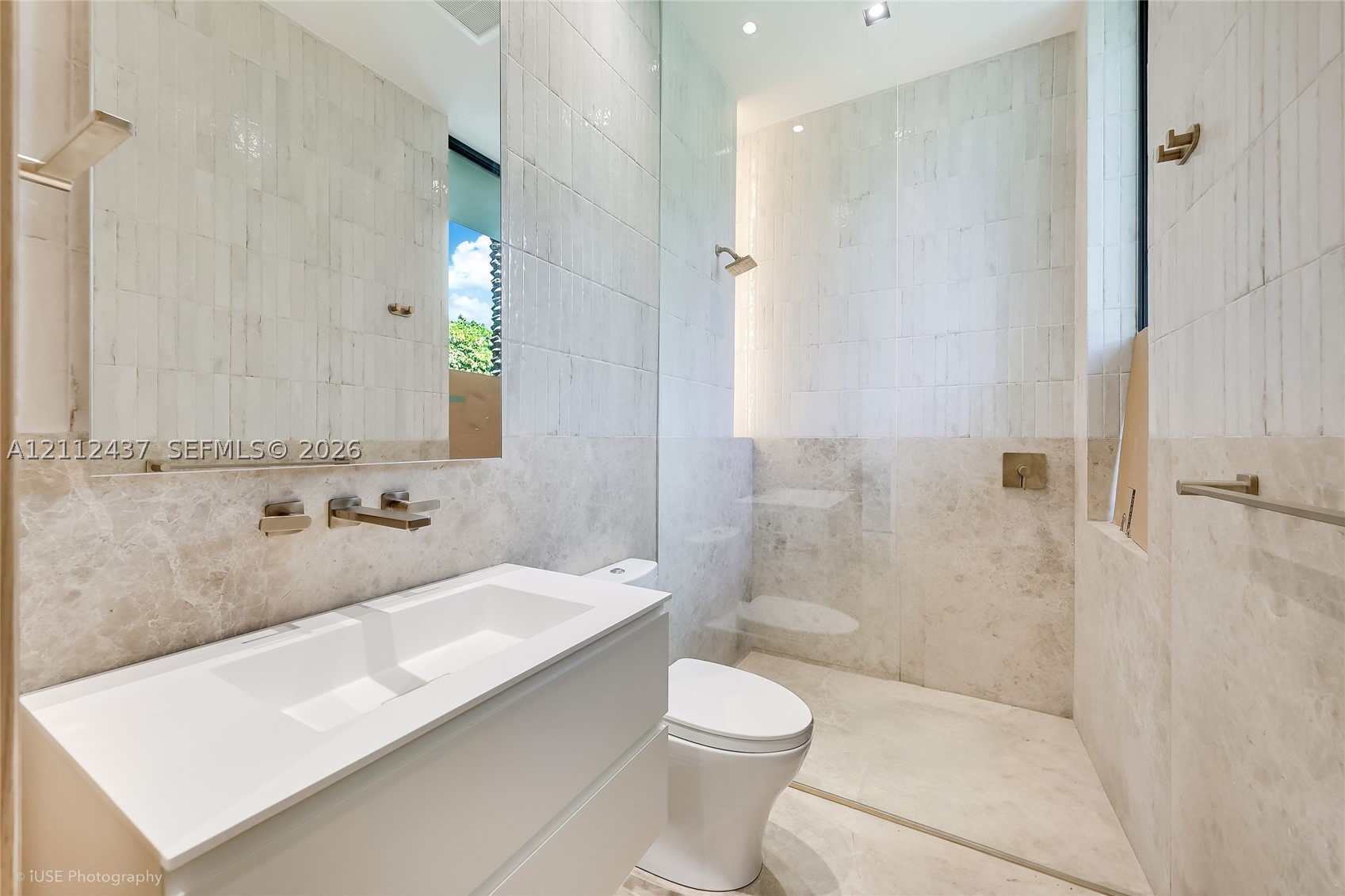 770 Lake Rd Miami, FL 33137