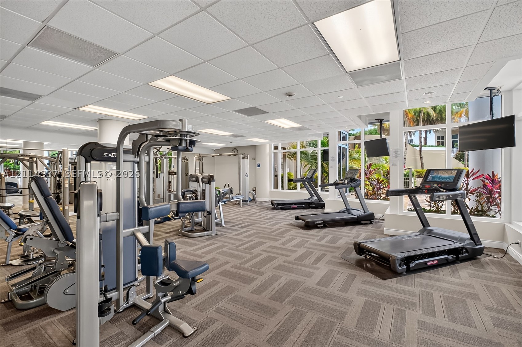 image Courts Brickell Key42