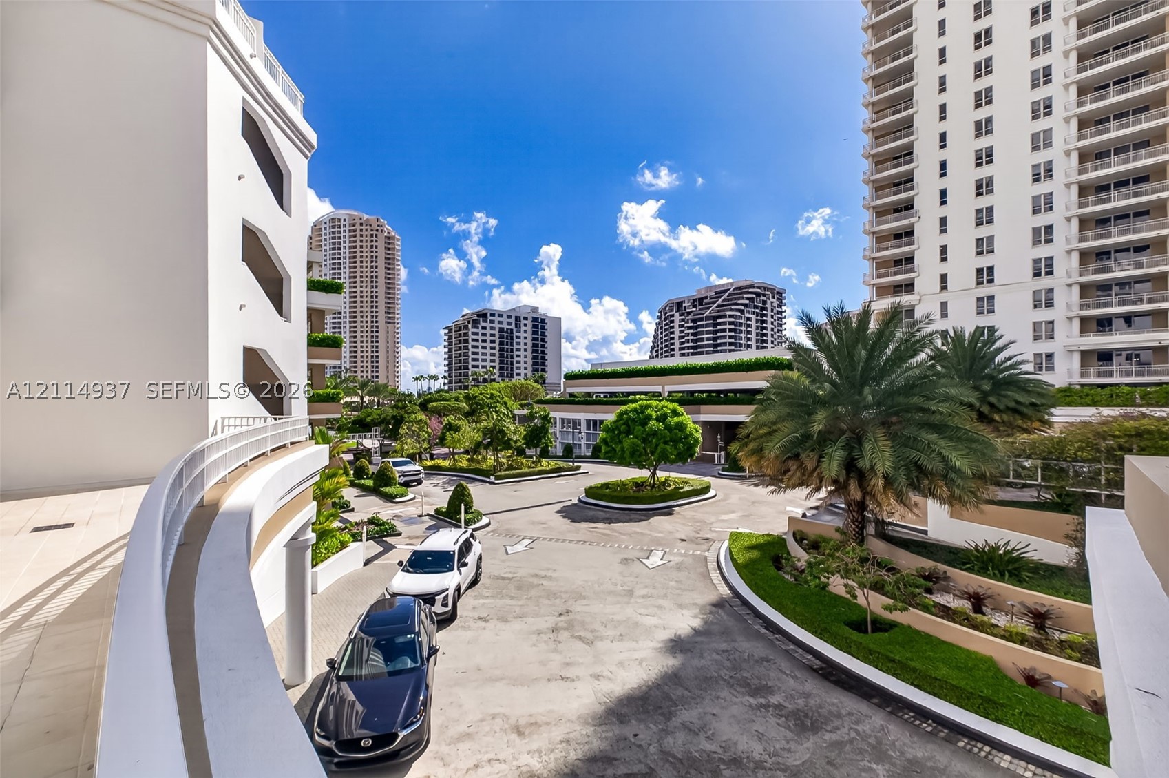 image Courts Brickell Key65