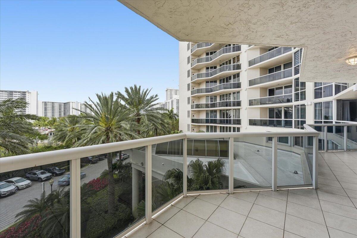 3100 N Ocean #407 Fort Lauderdale, FL 33308