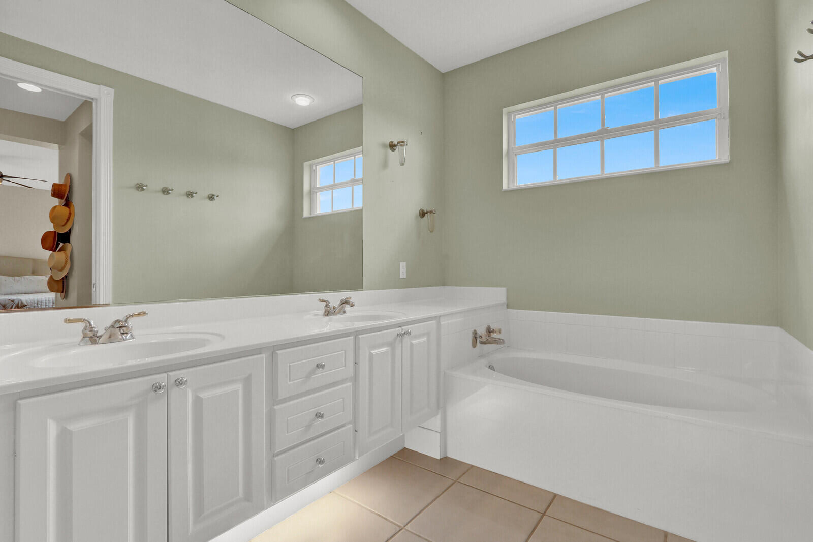 132 Peabody Jupiter, FL 33458