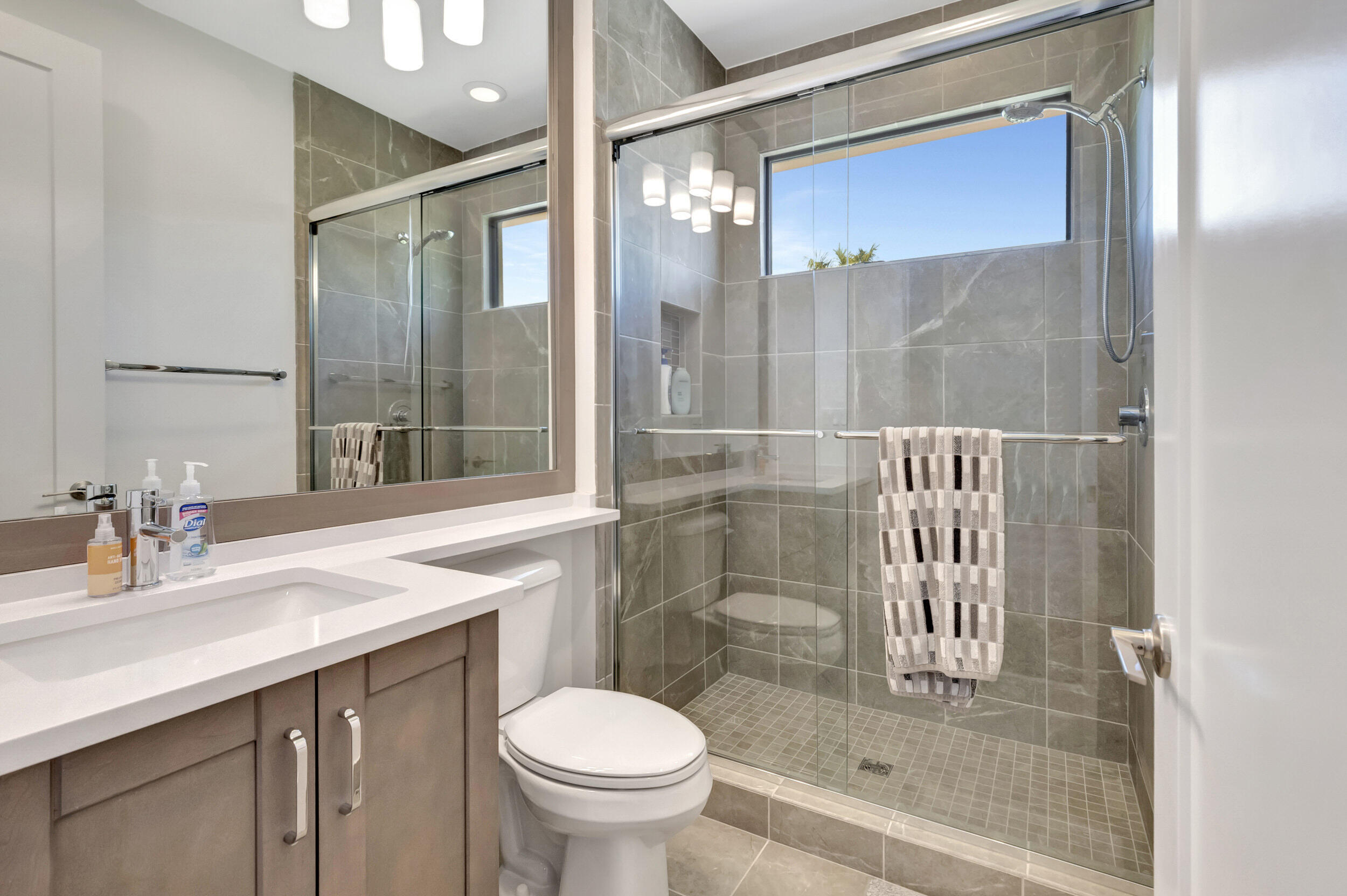 8870 Skyward Boca Raton, FL 33496