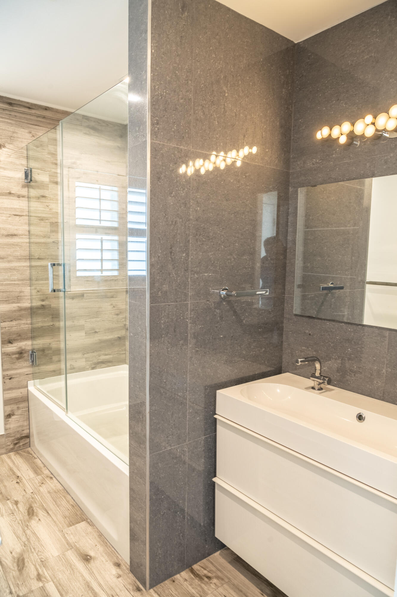 2164 NE 25th Wilton Manors, FL 33305