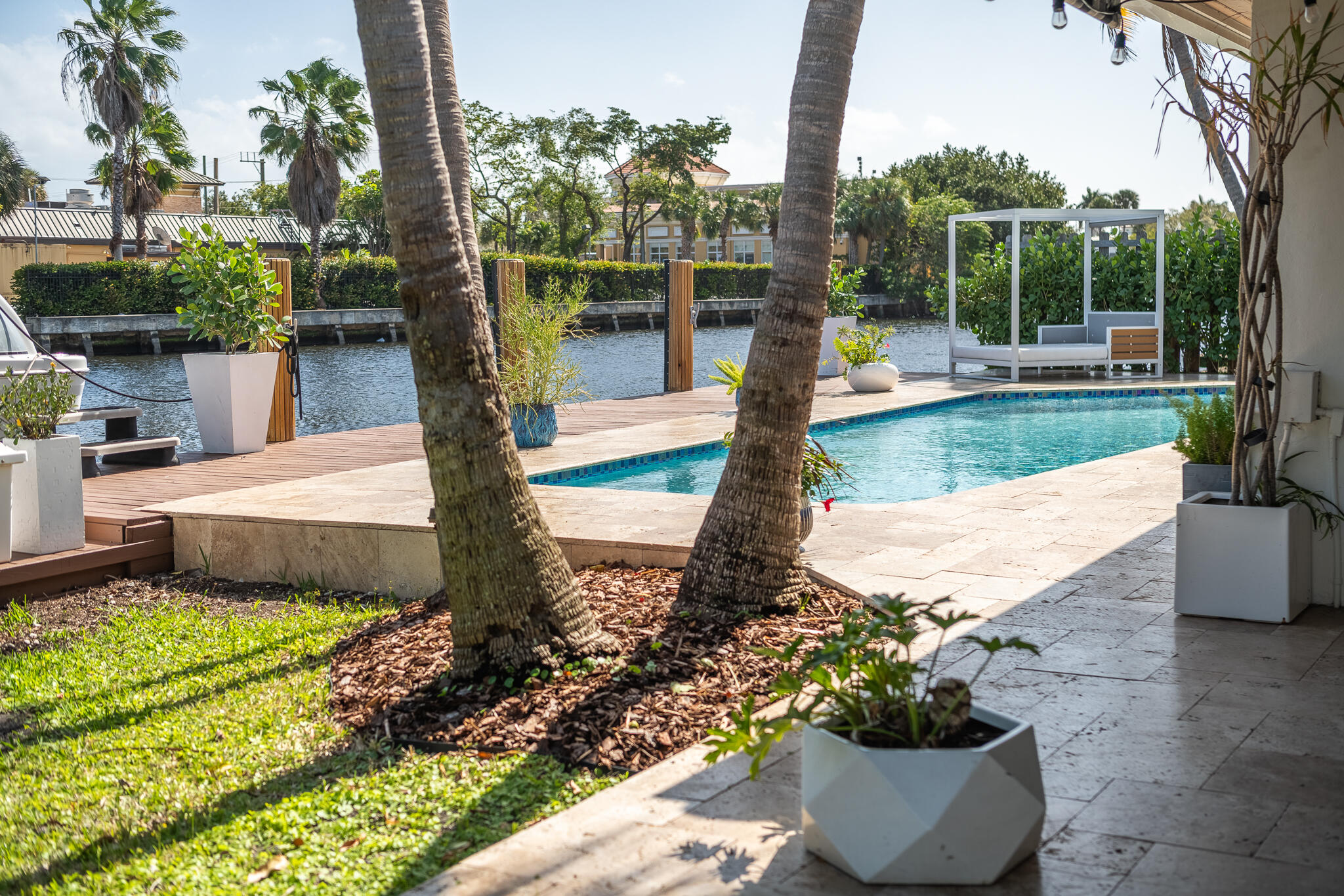 2164 NE 25th Wilton Manors, FL 33305