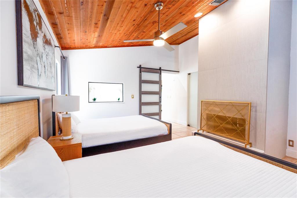 222 N Tradewinds Fort Lauderdale, FL 33308