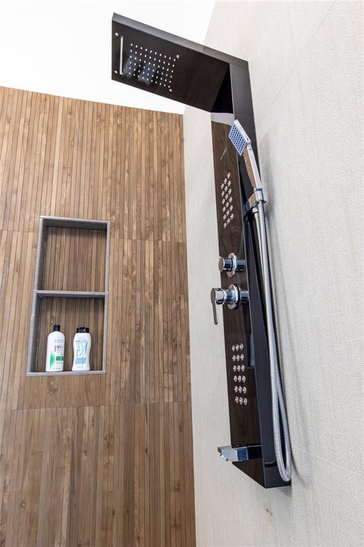 222 N Tradewinds Fort Lauderdale, FL 33308