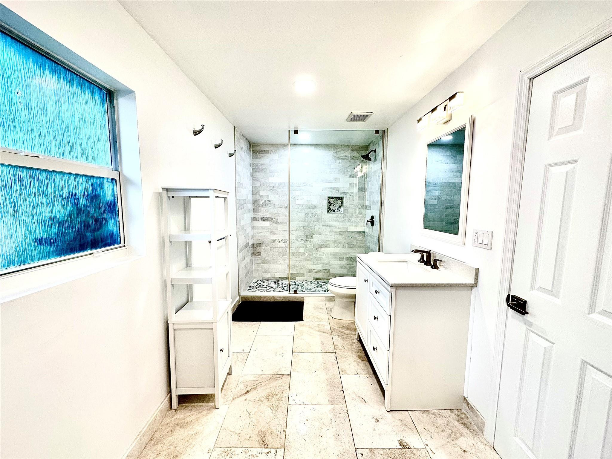 1742 NE 7th Fort Lauderdale, FL 33304