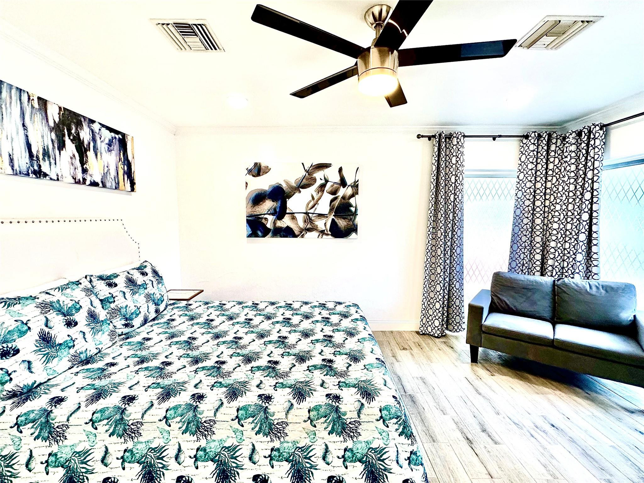 1742 NE 7th Fort Lauderdale, FL 33304