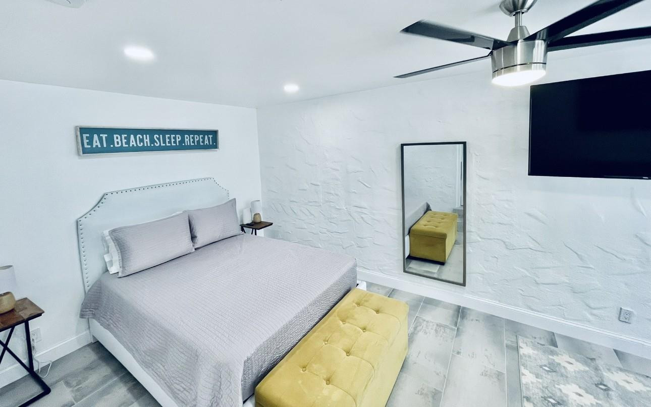 1742 NE 7th Fort Lauderdale, FL 33304