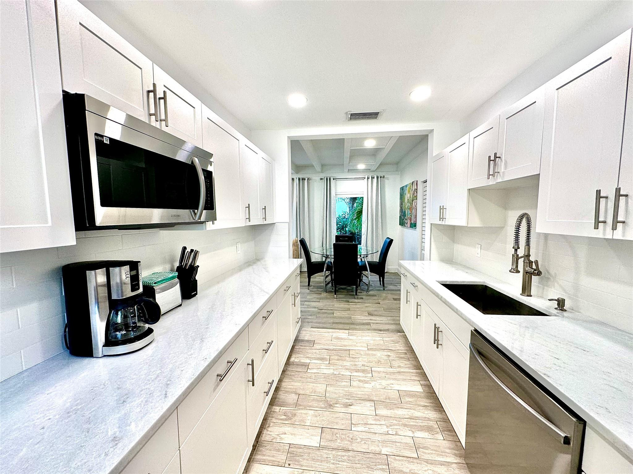 1742 NE 7th Fort Lauderdale, FL 33304