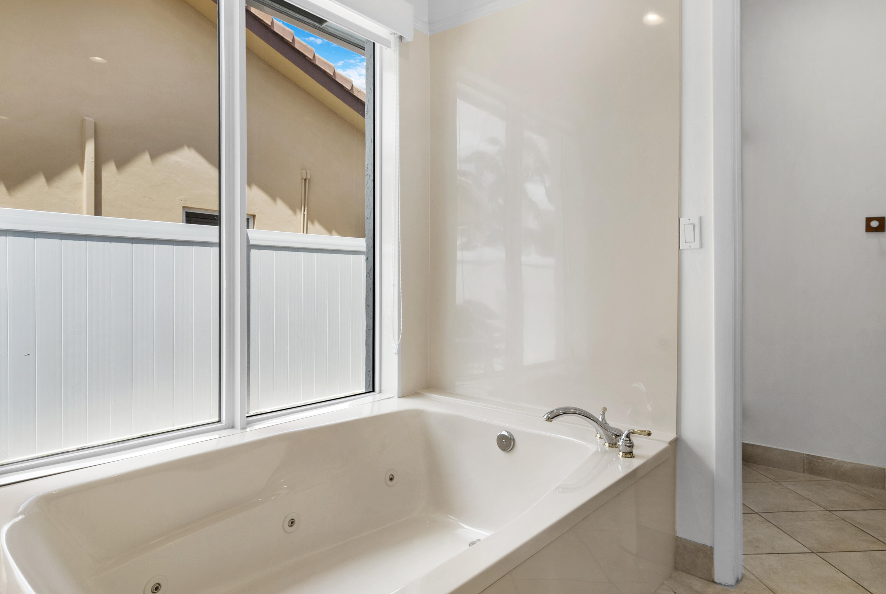 3312 NE 39th Fort Lauderdale, FL 33308