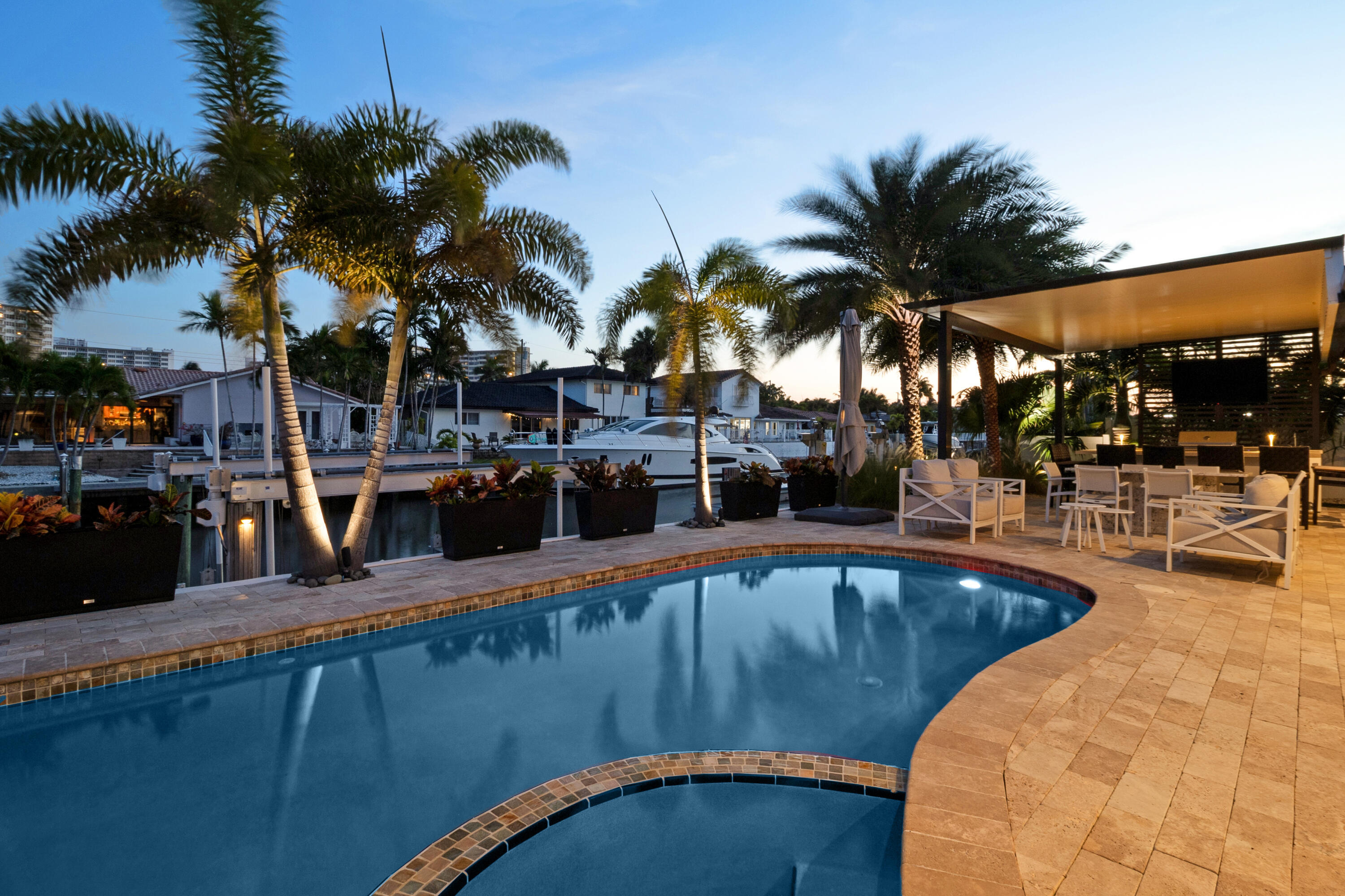 3312 NE 39th Fort Lauderdale, FL 33308