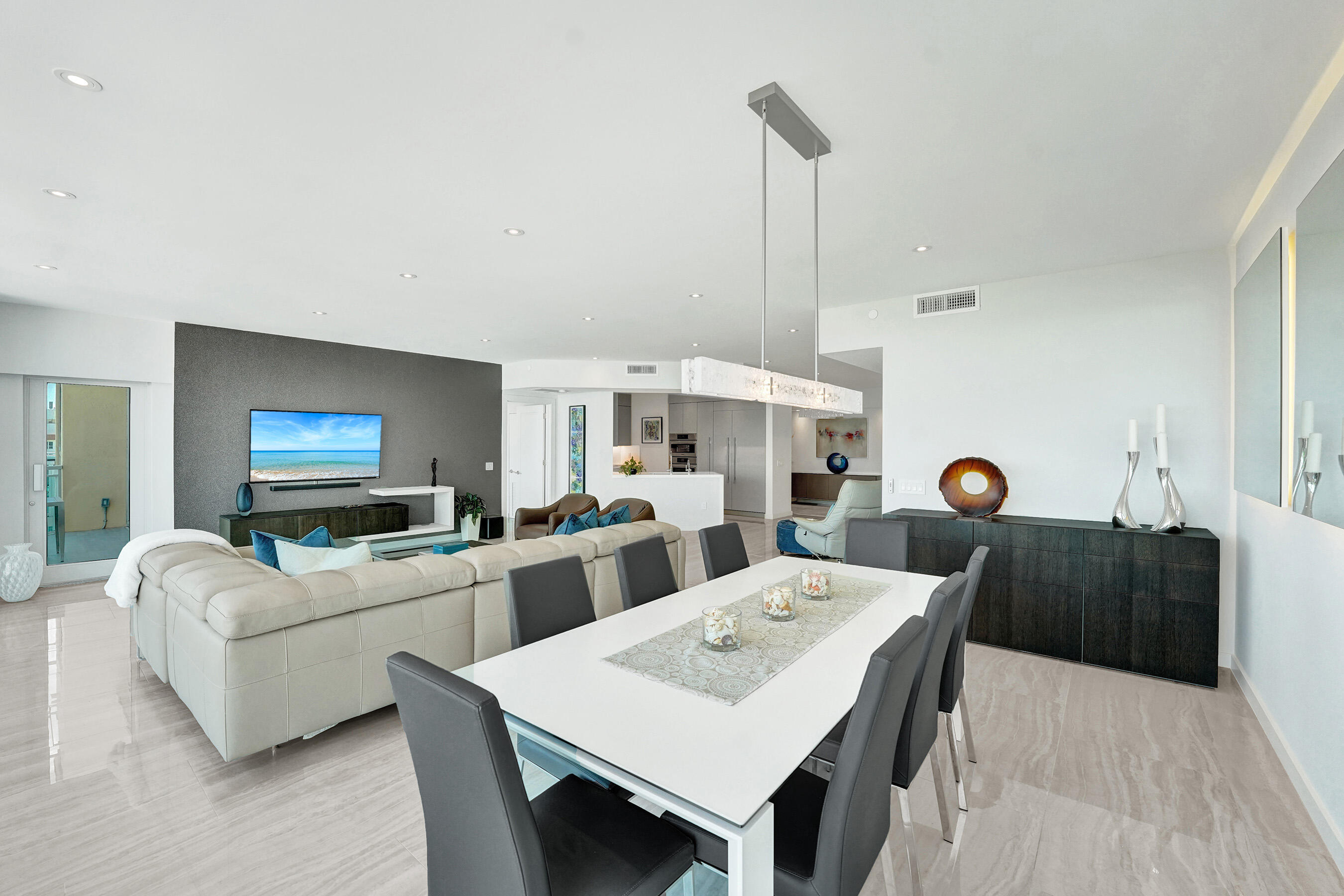 2845 NE 9th #Ph5 Fort Lauderdale, FL 33304