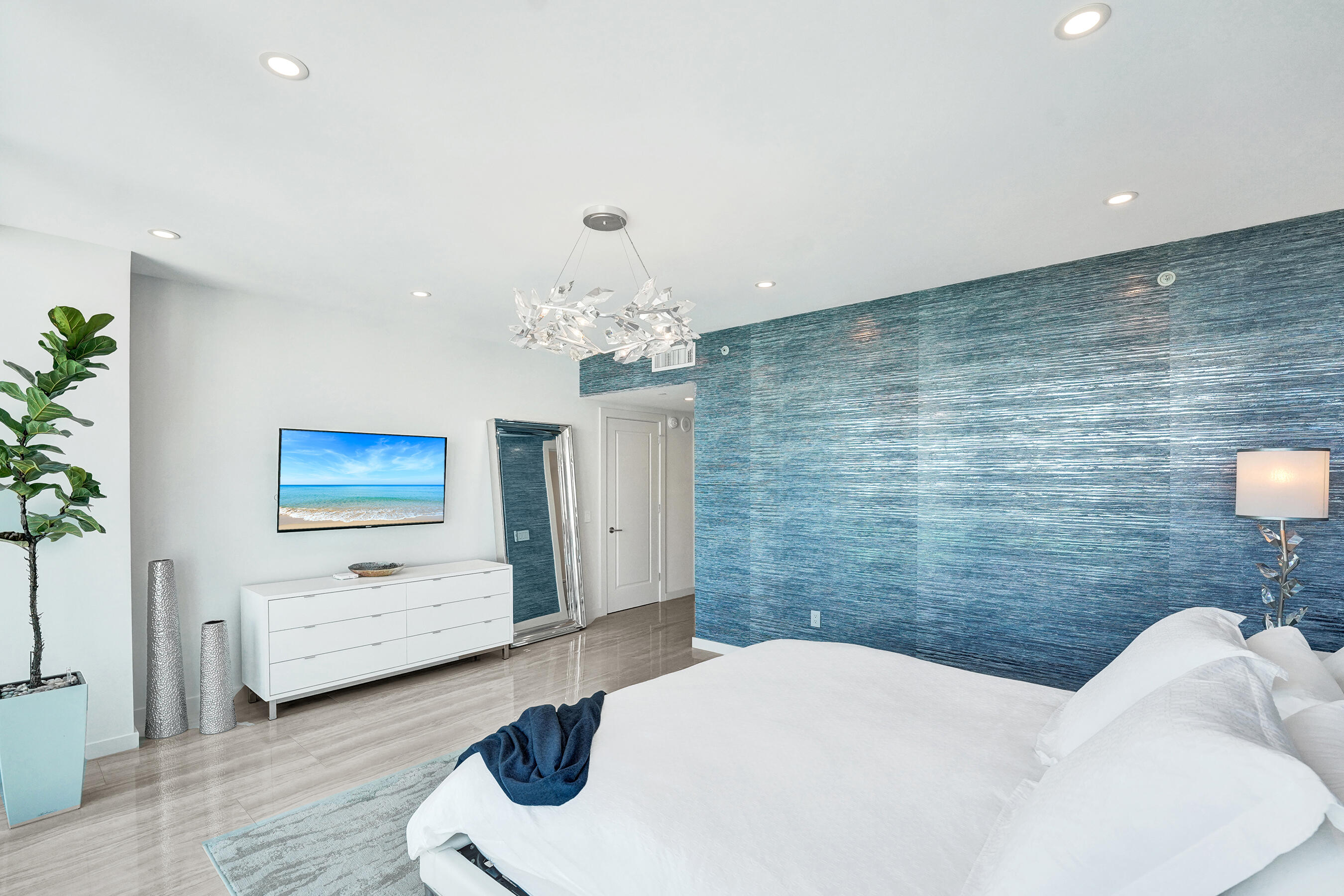 2845 NE 9th #Ph5 Fort Lauderdale, FL 33304