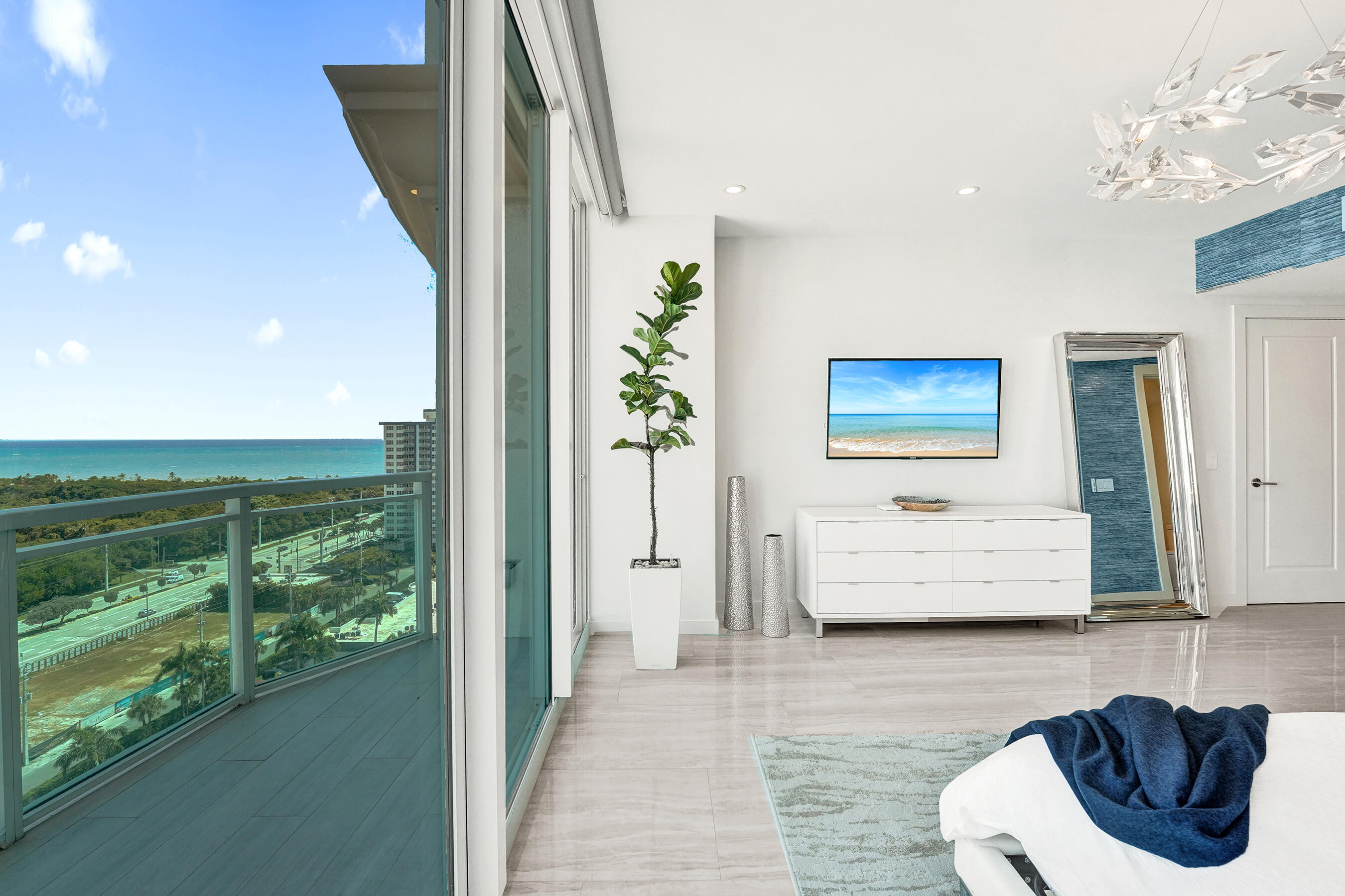 2845 NE 9th #Ph5 Fort Lauderdale, FL 33304