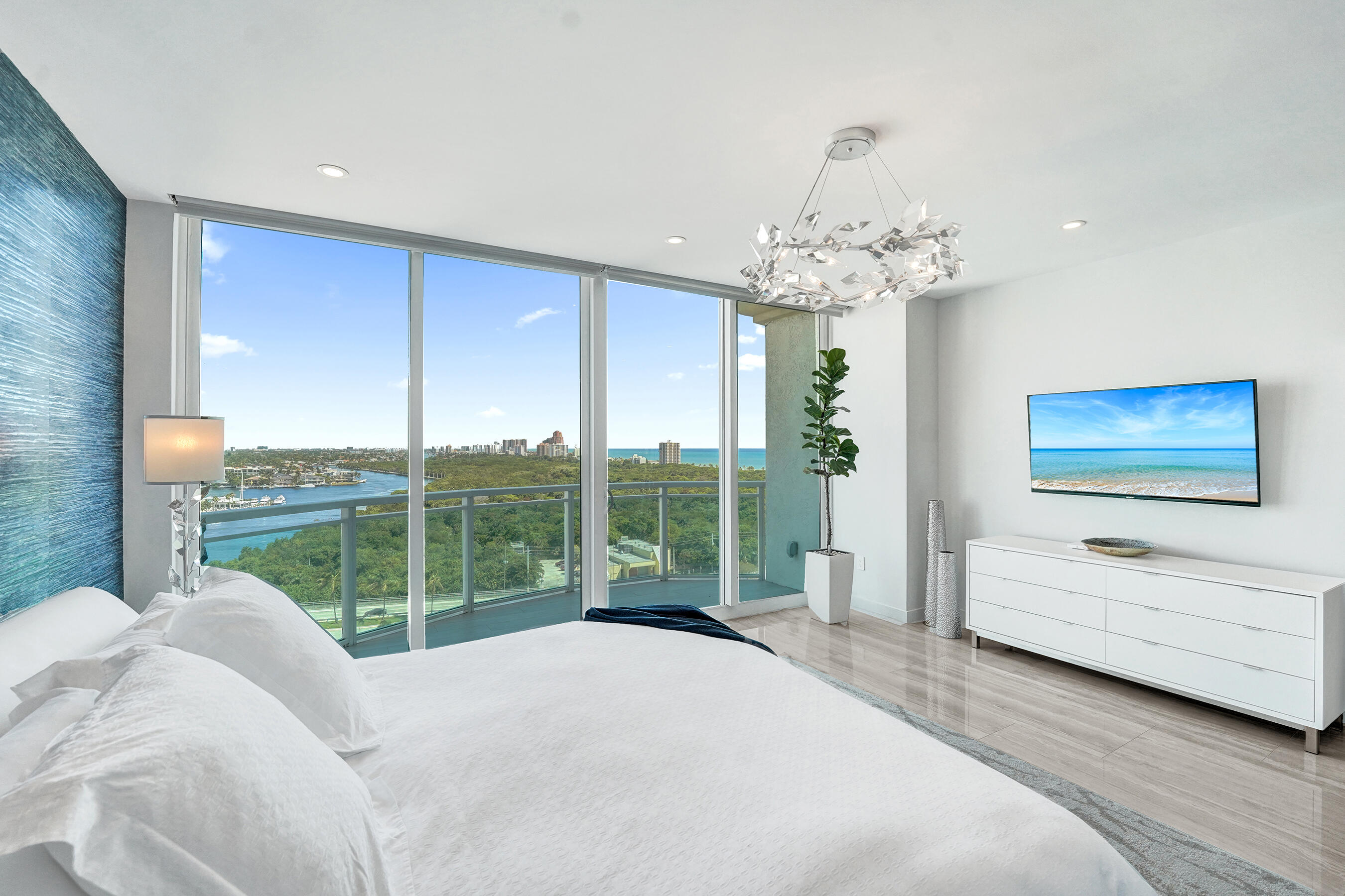 2845 NE 9th #Ph5 Fort Lauderdale, FL 33304