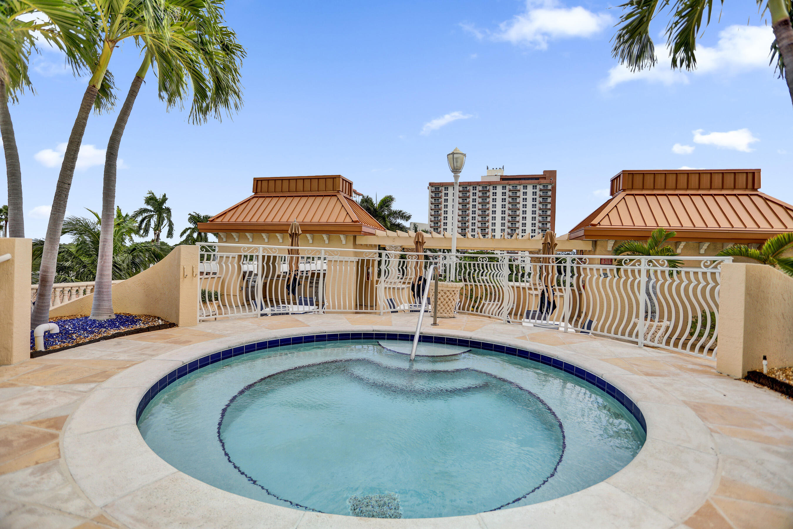 2845 NE 9th #Ph5 Fort Lauderdale, FL 33304