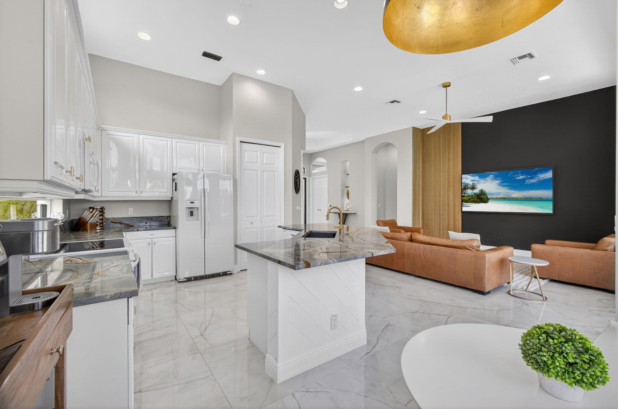 6778 Oakmont West Palm Beach, FL 33412