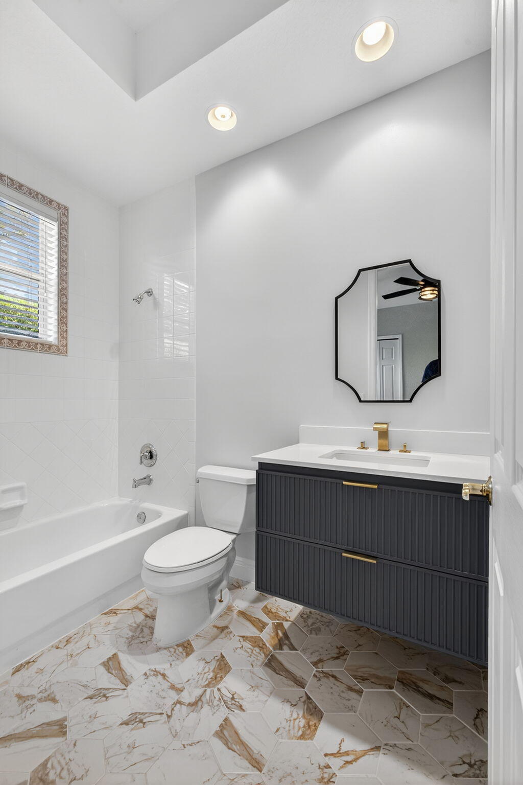 6778 Oakmont West Palm Beach, FL 33412