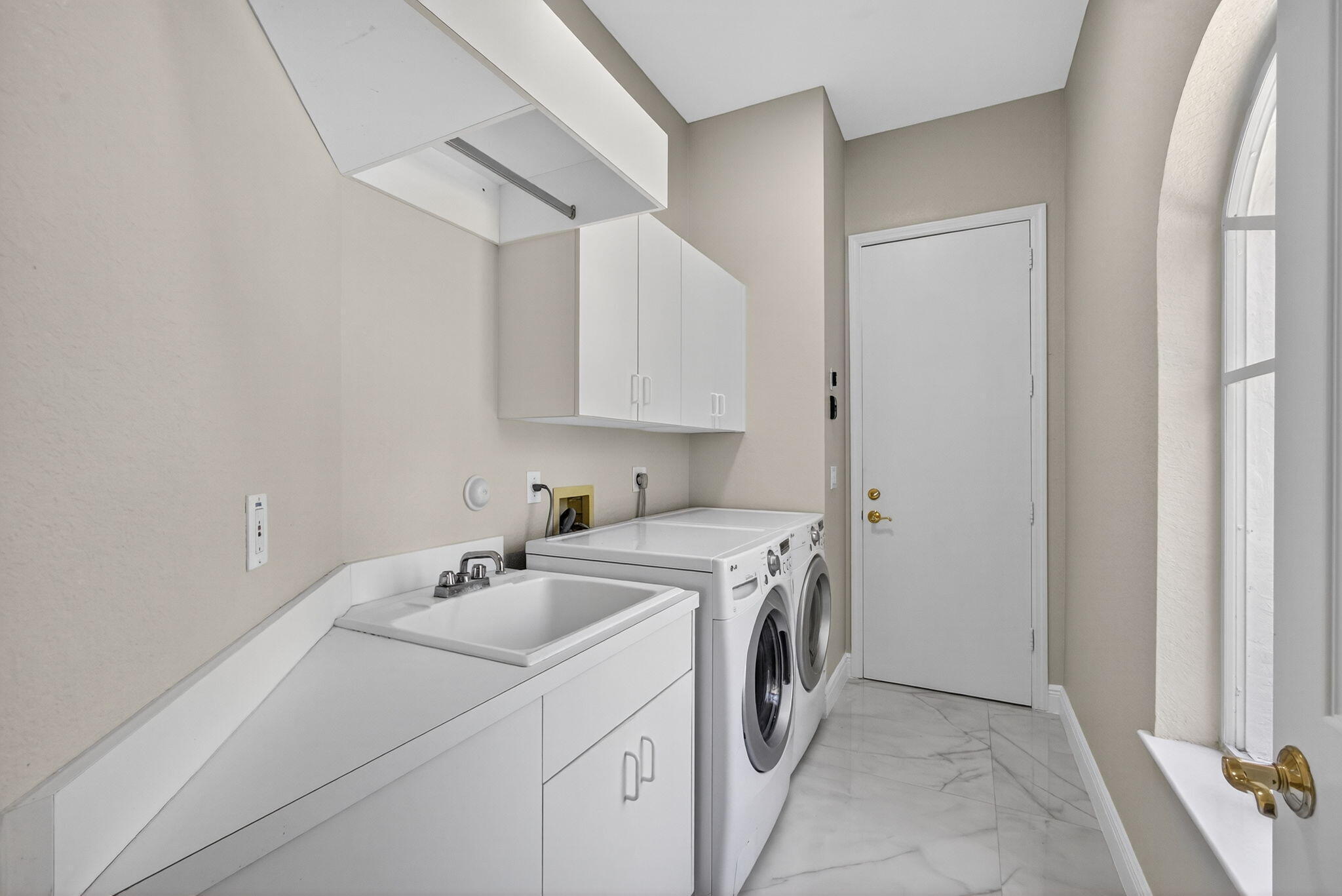 6778 Oakmont West Palm Beach, FL 33412