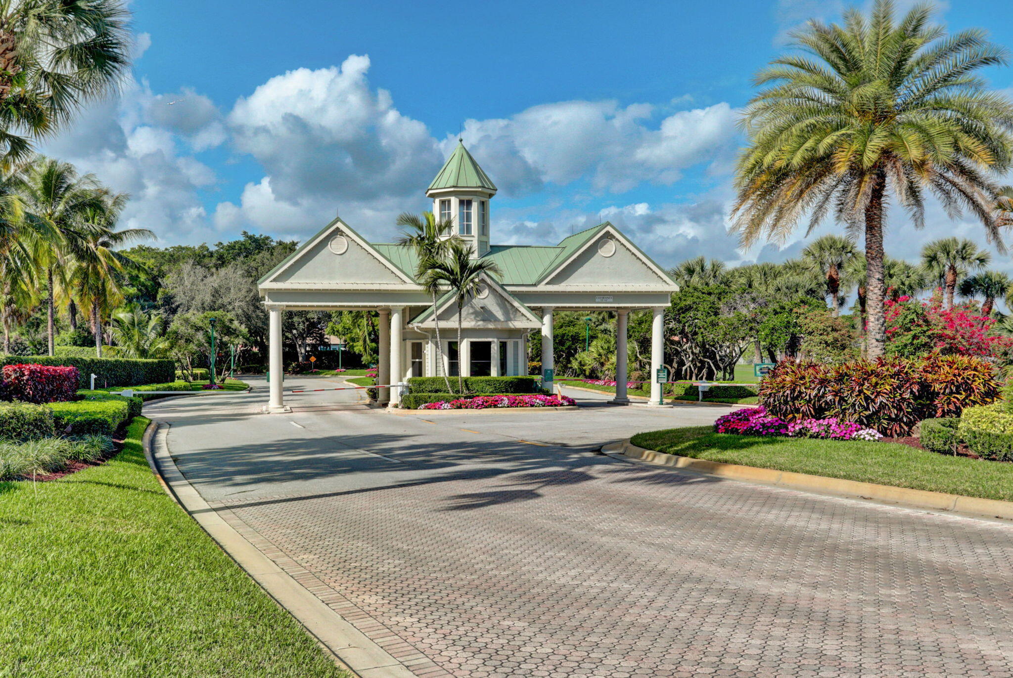 6778 Oakmont West Palm Beach, FL 33412