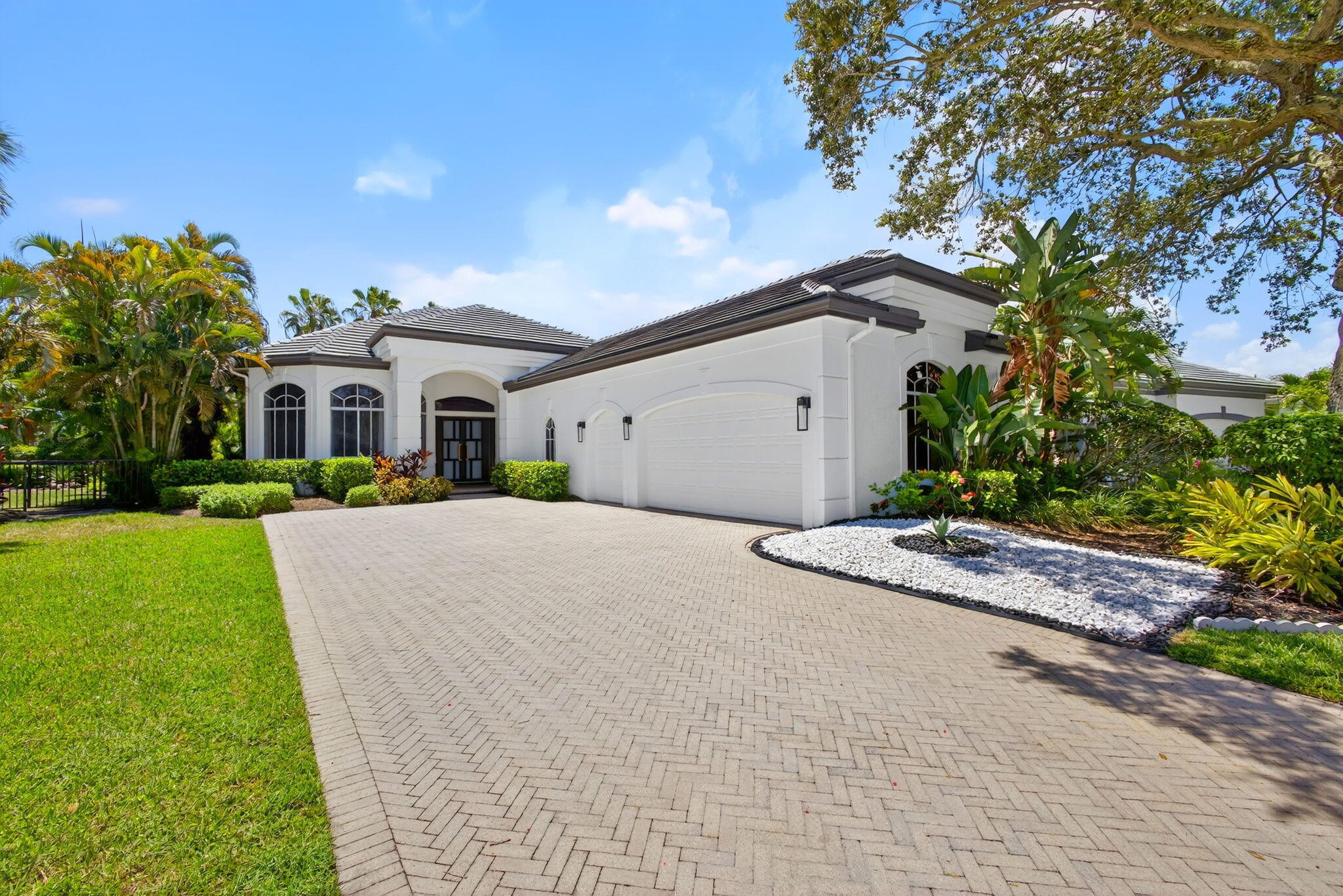 6778 Oakmont West Palm Beach, FL 33412