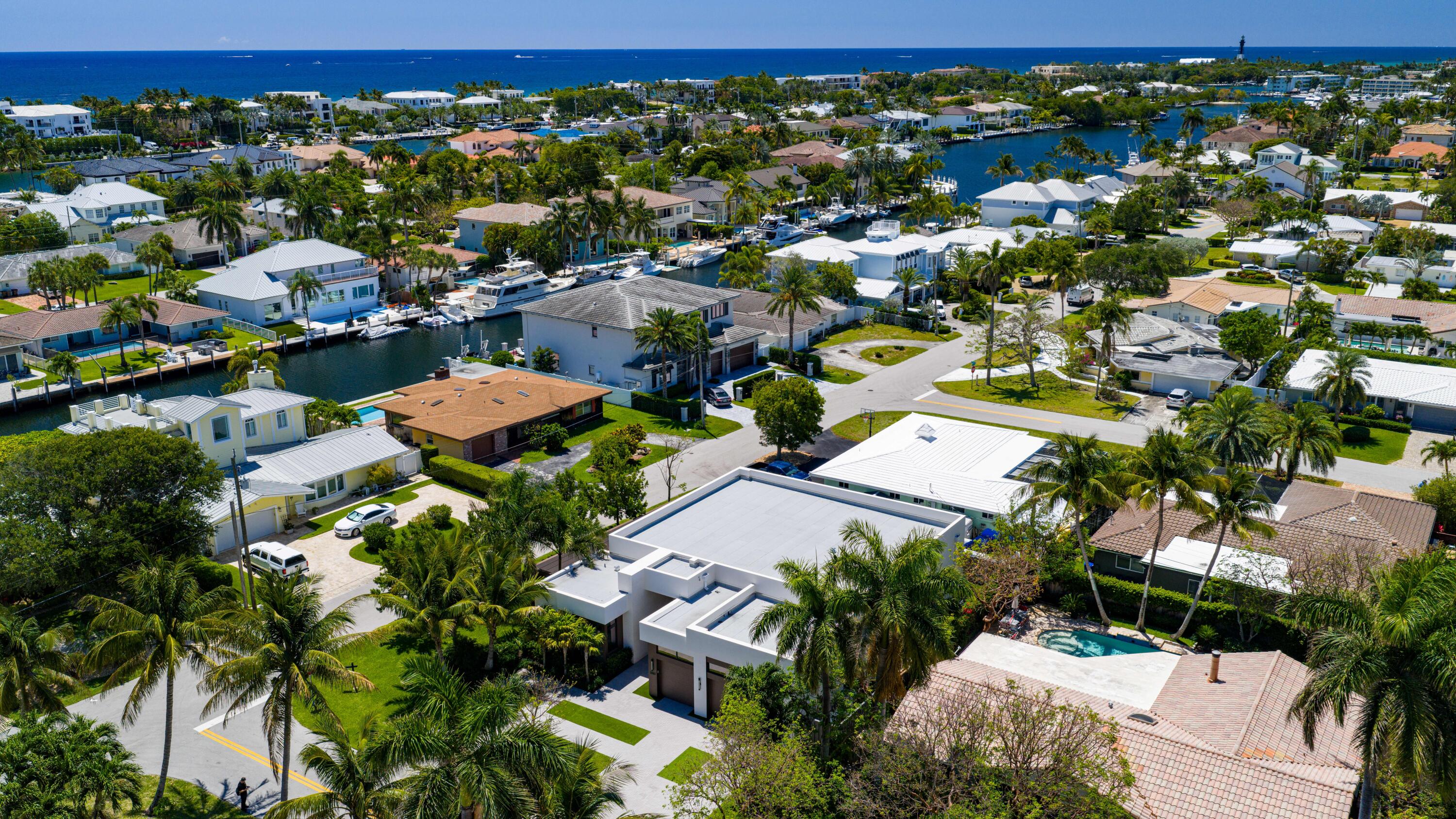 2880 NE 35th Lighthouse Point, FL 33064