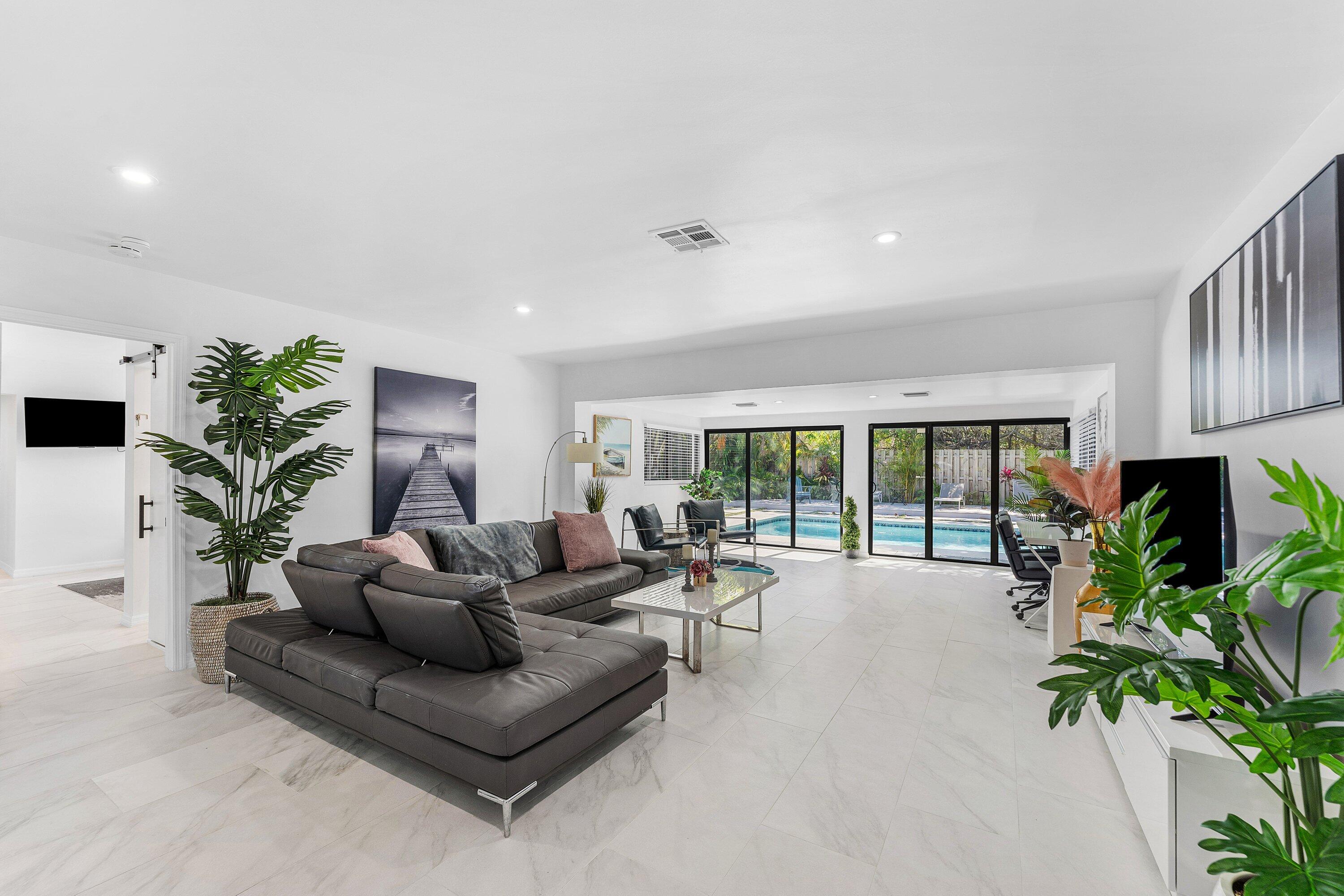 3000 NE 21st Fort Lauderdale, FL 33306