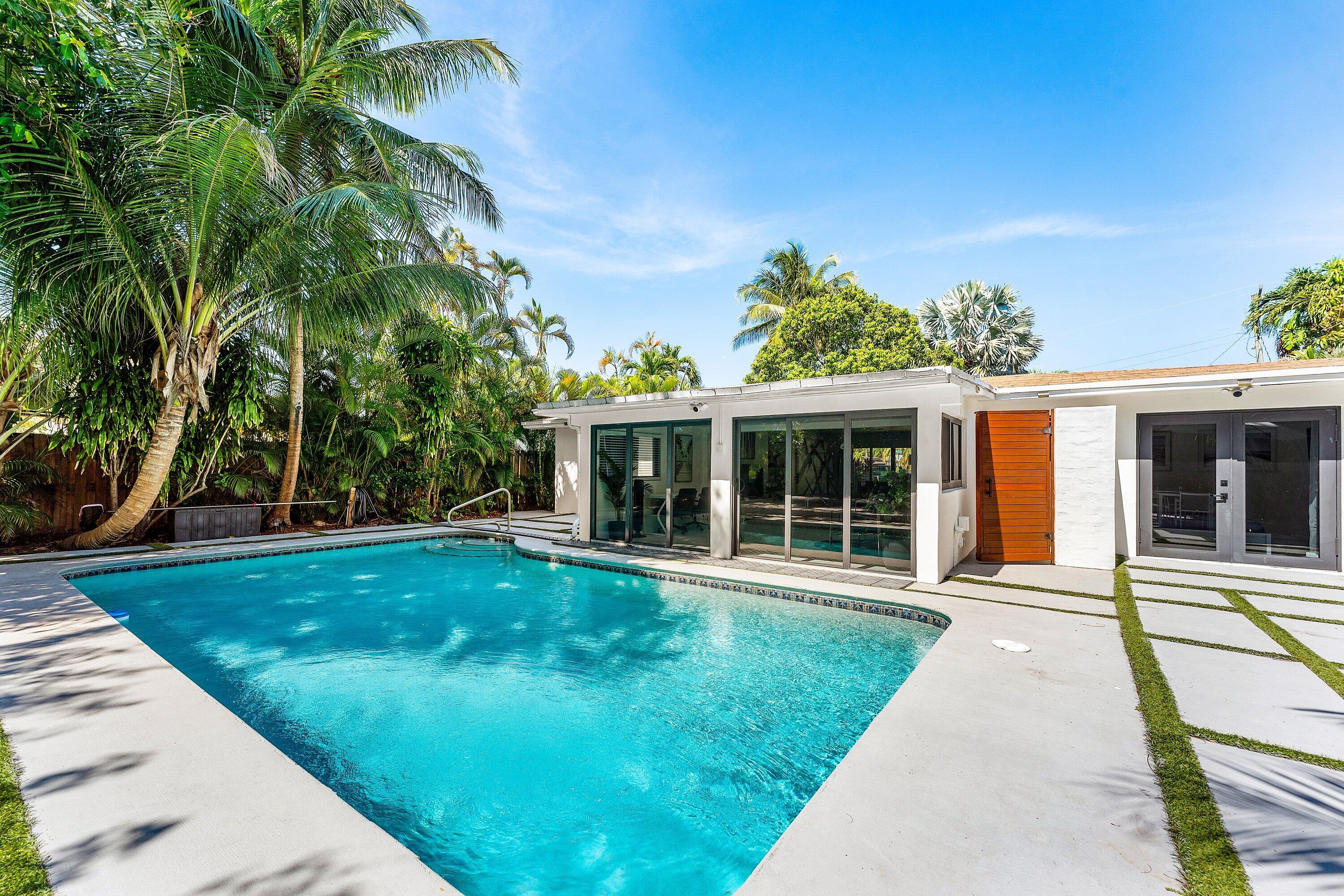 3000 NE 21st Fort Lauderdale, FL 33306