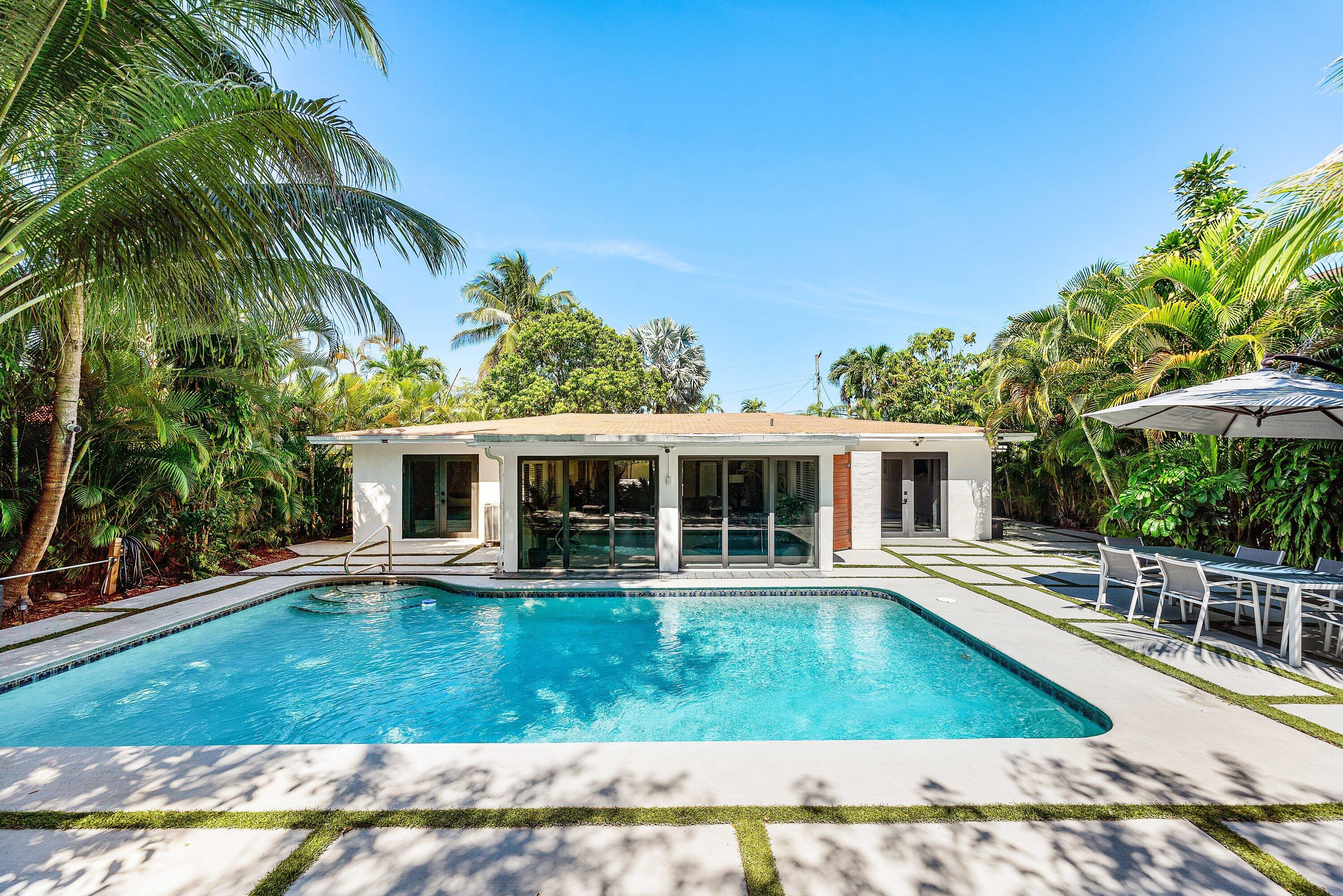 3000 NE 21st Fort Lauderdale, FL 33306