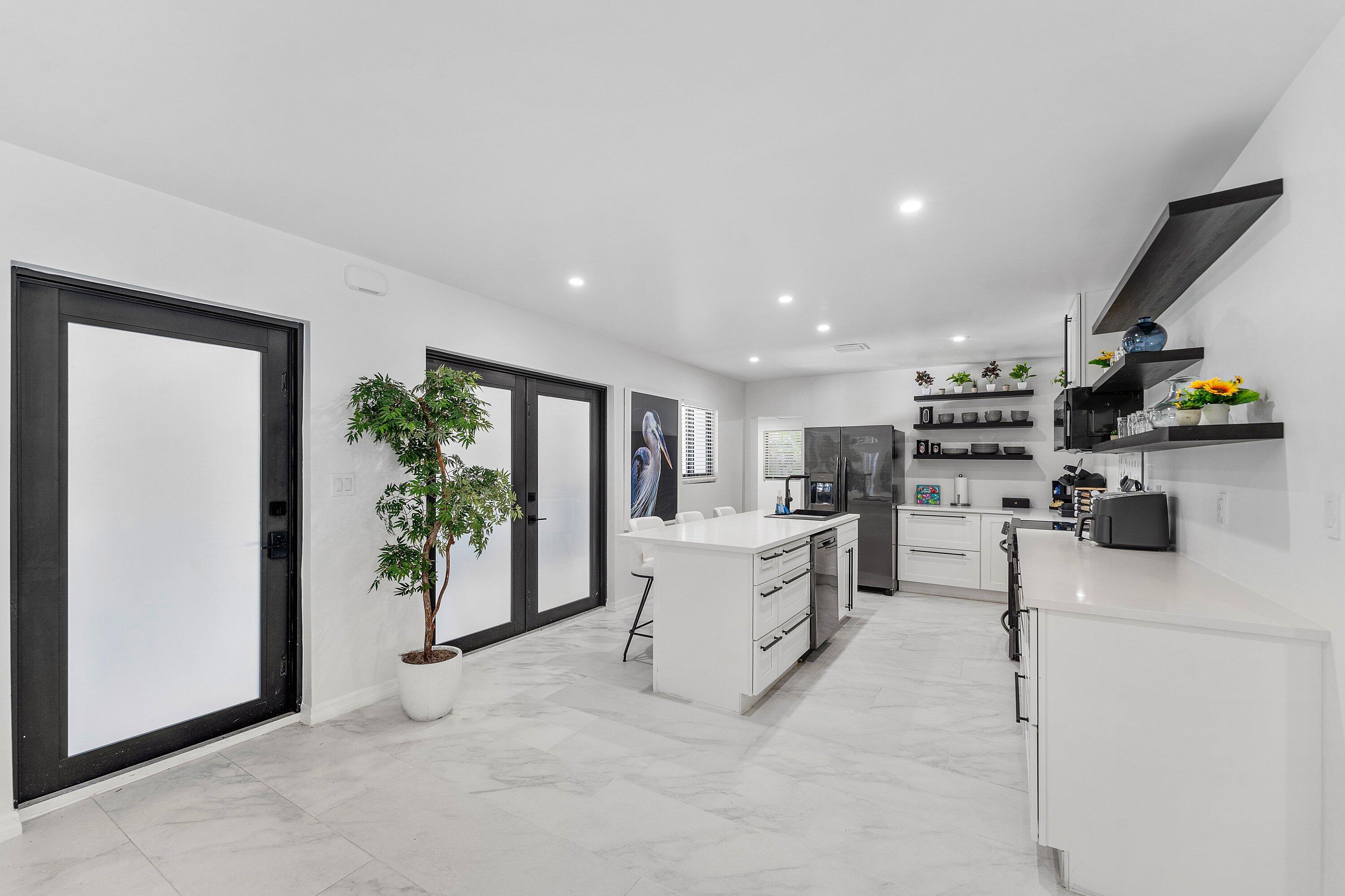 3000 NE 21st Fort Lauderdale, FL 33306