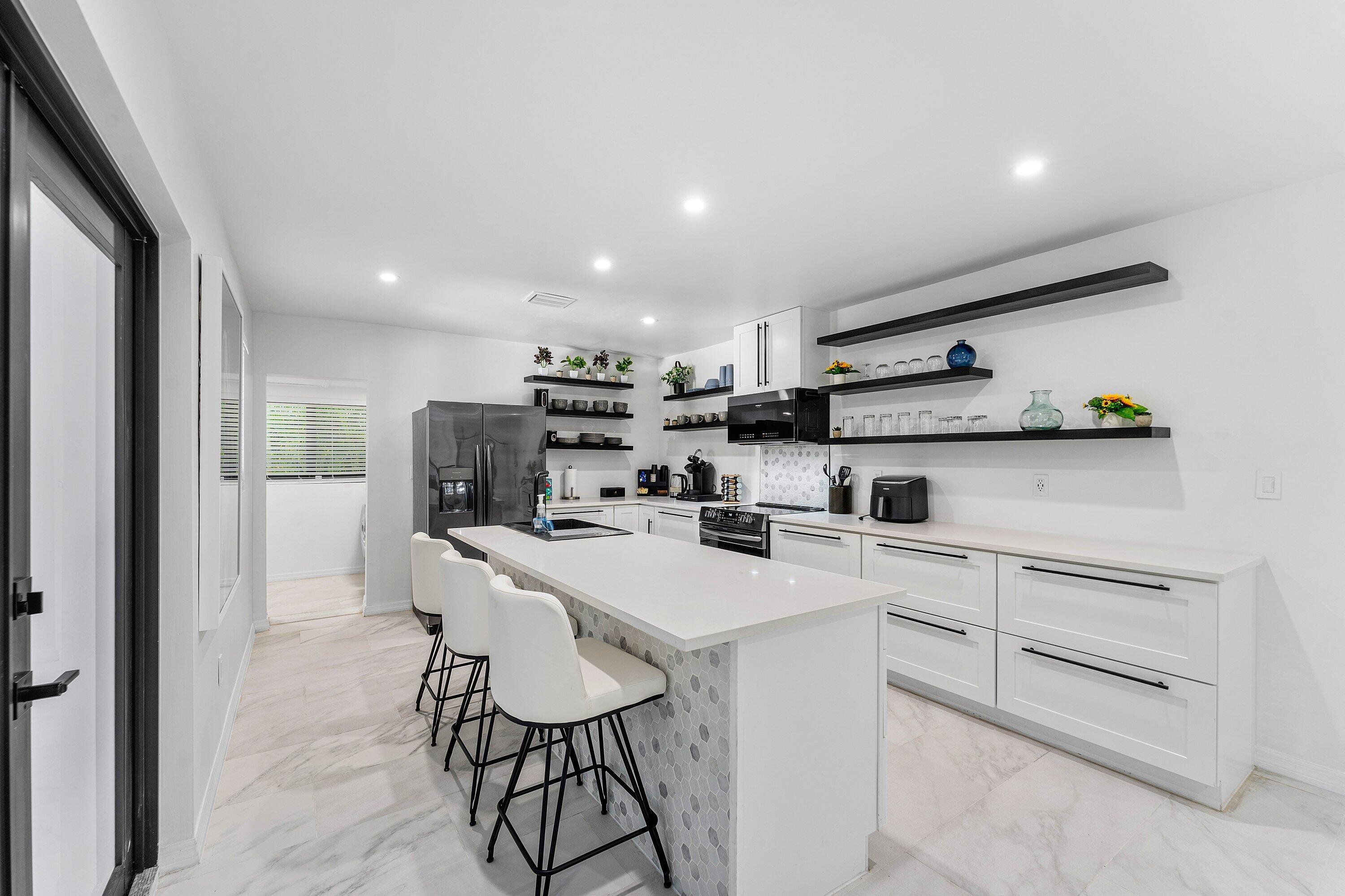 3000 NE 21st Fort Lauderdale, FL 33306