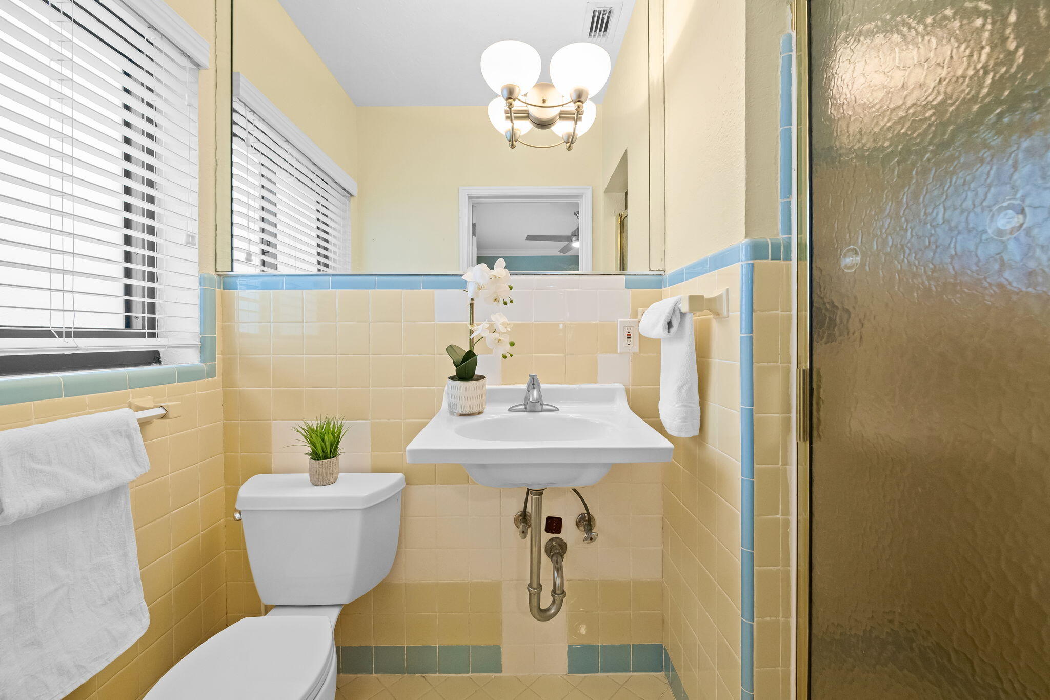 222 SE 16th Ave Fort Lauderdale, FL 33301