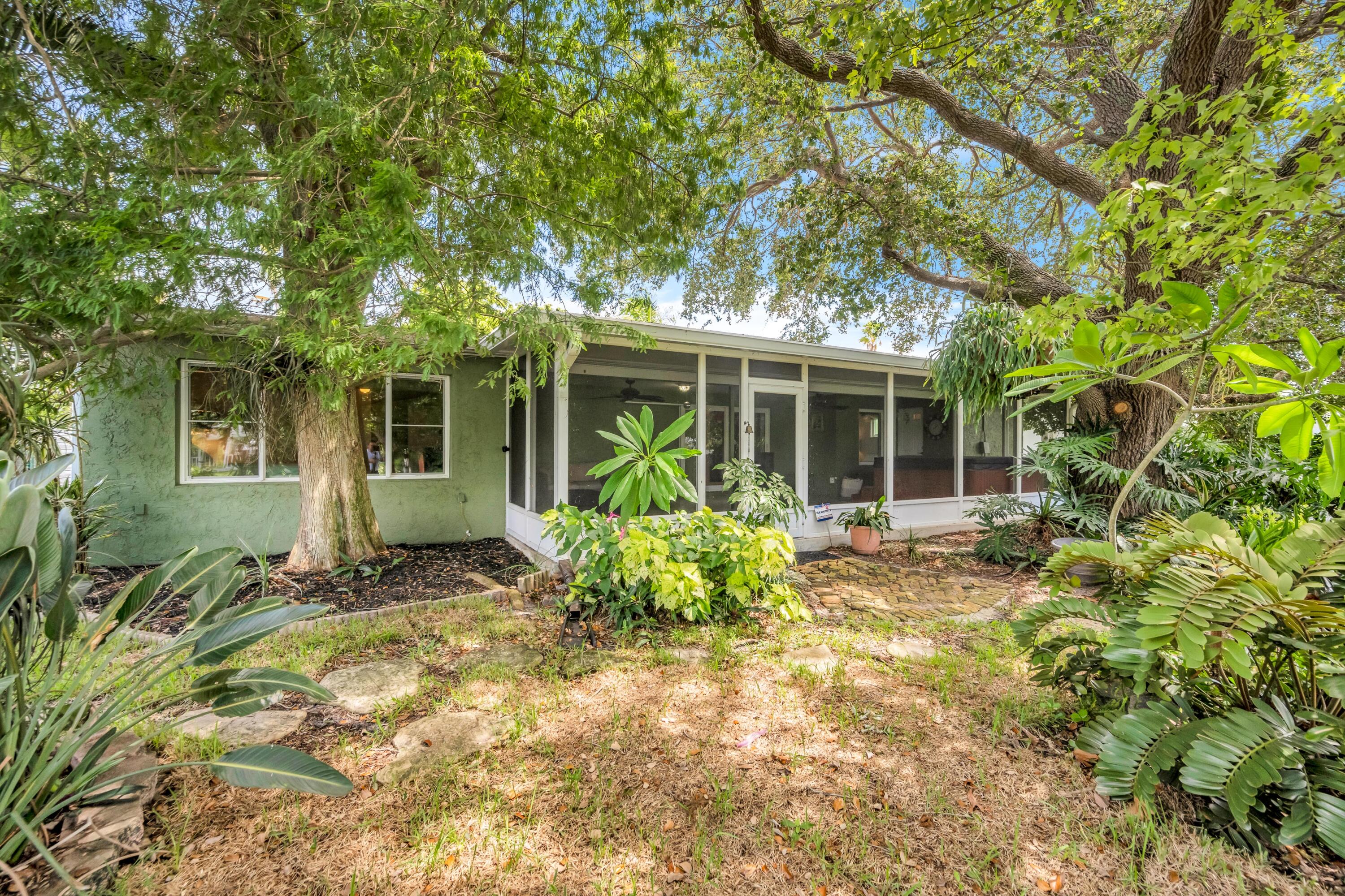 1200 Orange Fort Lauderdale, FL 33315