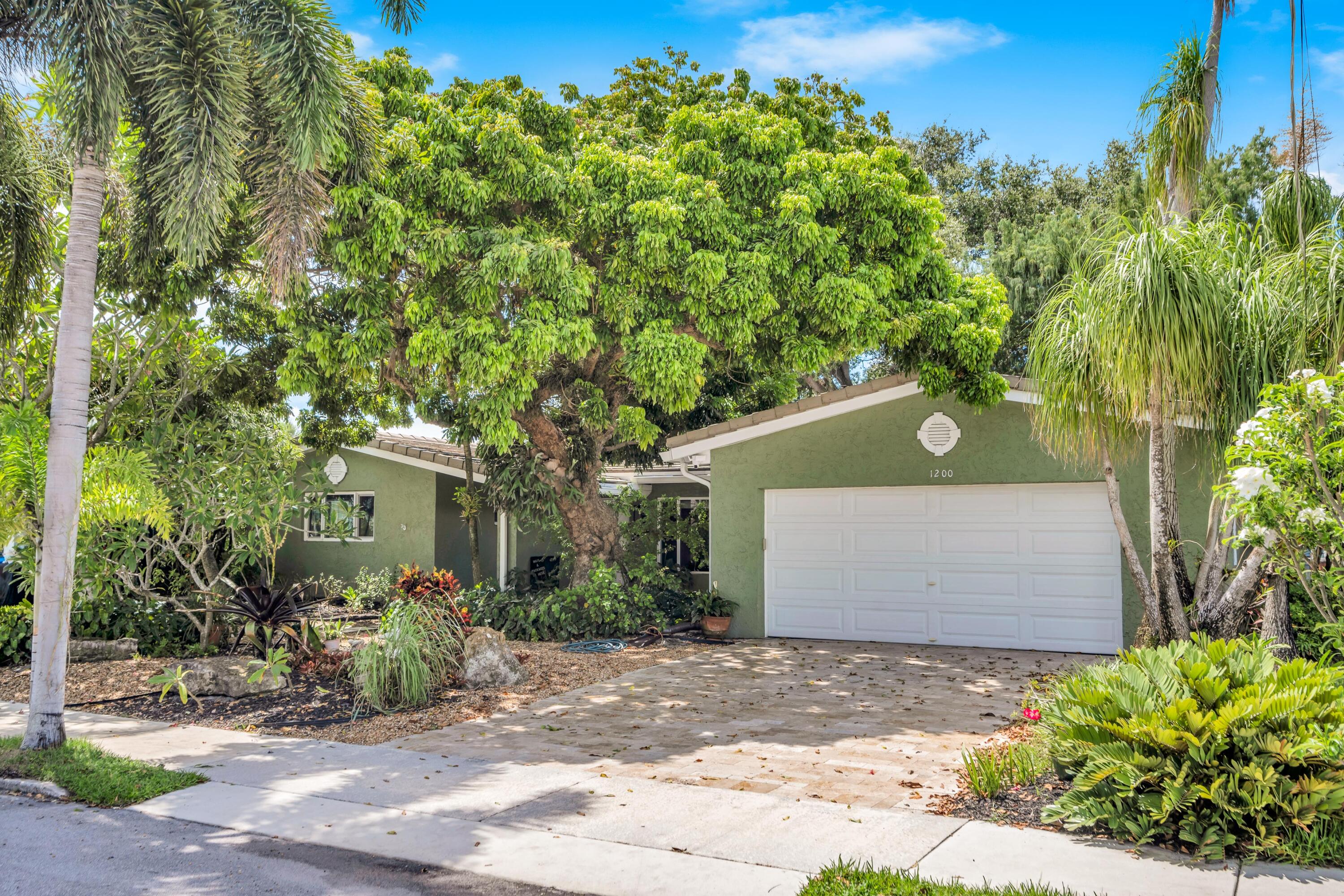1200 Orange Fort Lauderdale, FL 33315