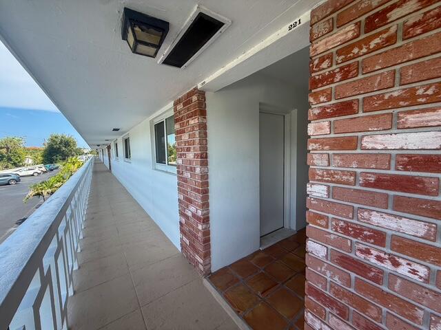 331 Tequesta Dr #220