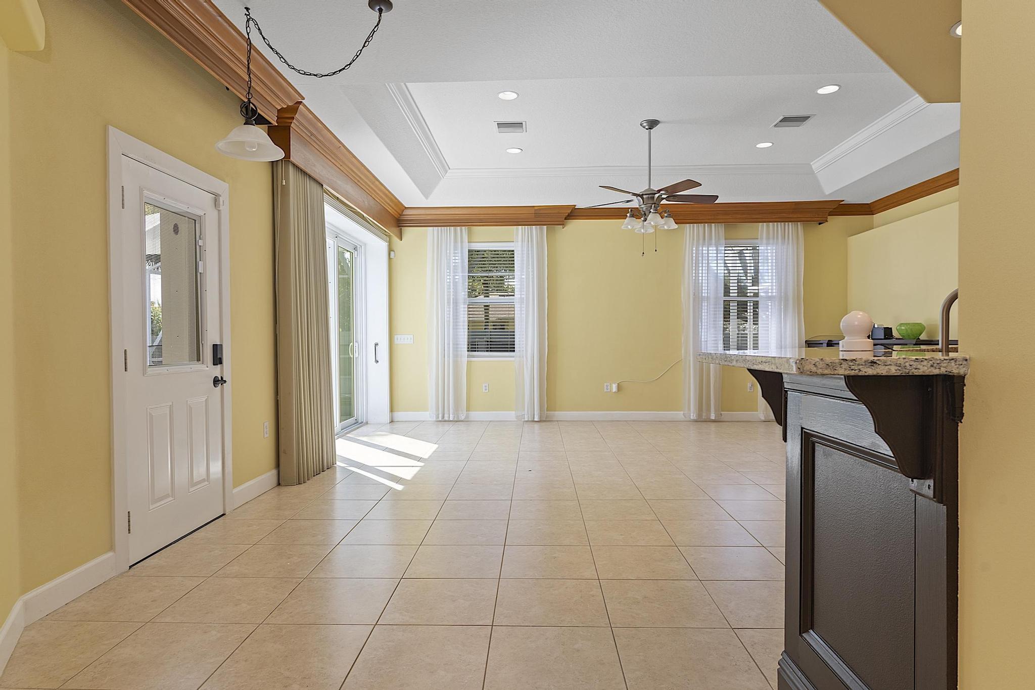 444 Rolling Hl Dr Sebastian, FL 32958