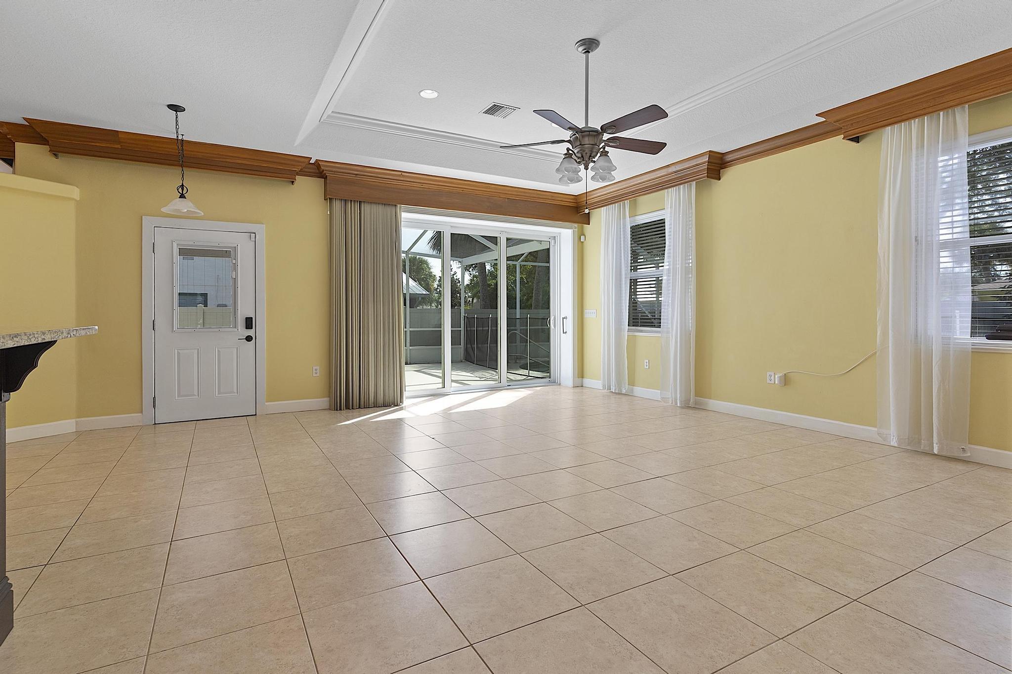 444 Rolling Hl Dr Sebastian, FL 32958
