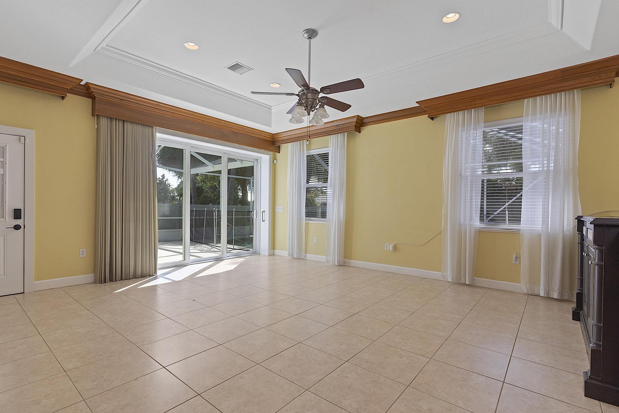 444 Rolling Hl Dr Sebastian, FL 32958