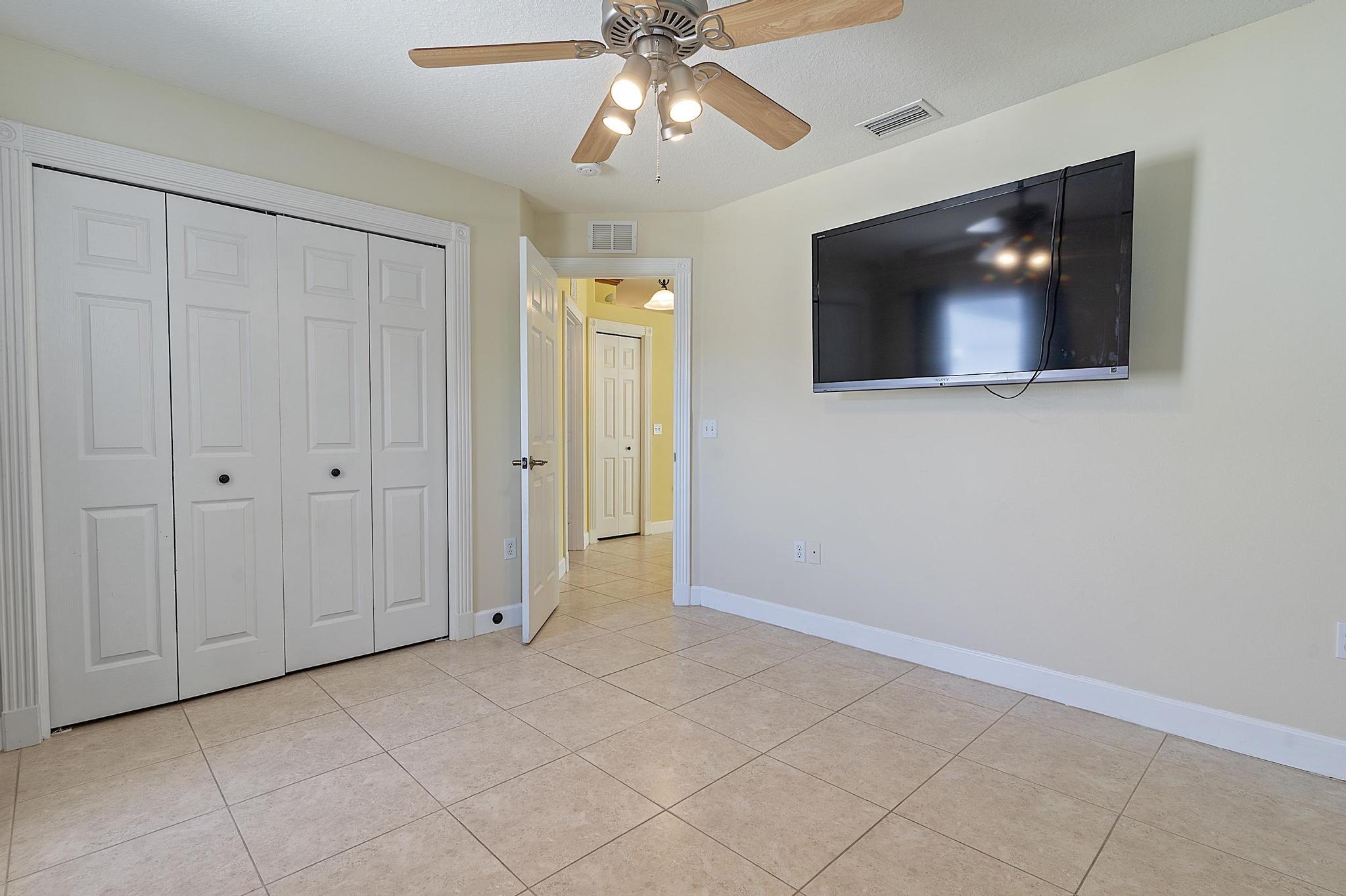 444 Rolling Hl Dr Sebastian, FL 32958