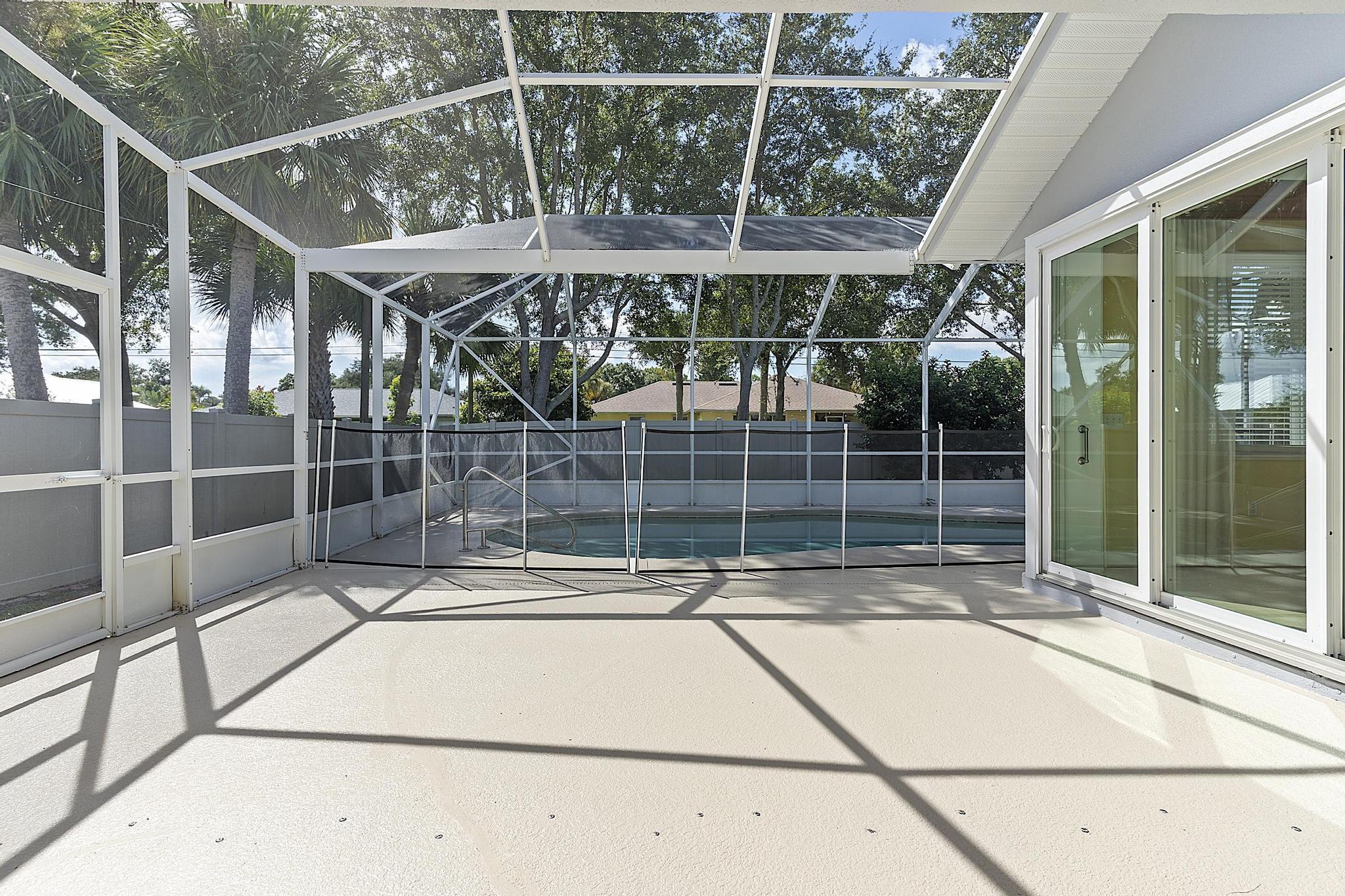 444 Rolling Hl Dr Sebastian, FL 32958