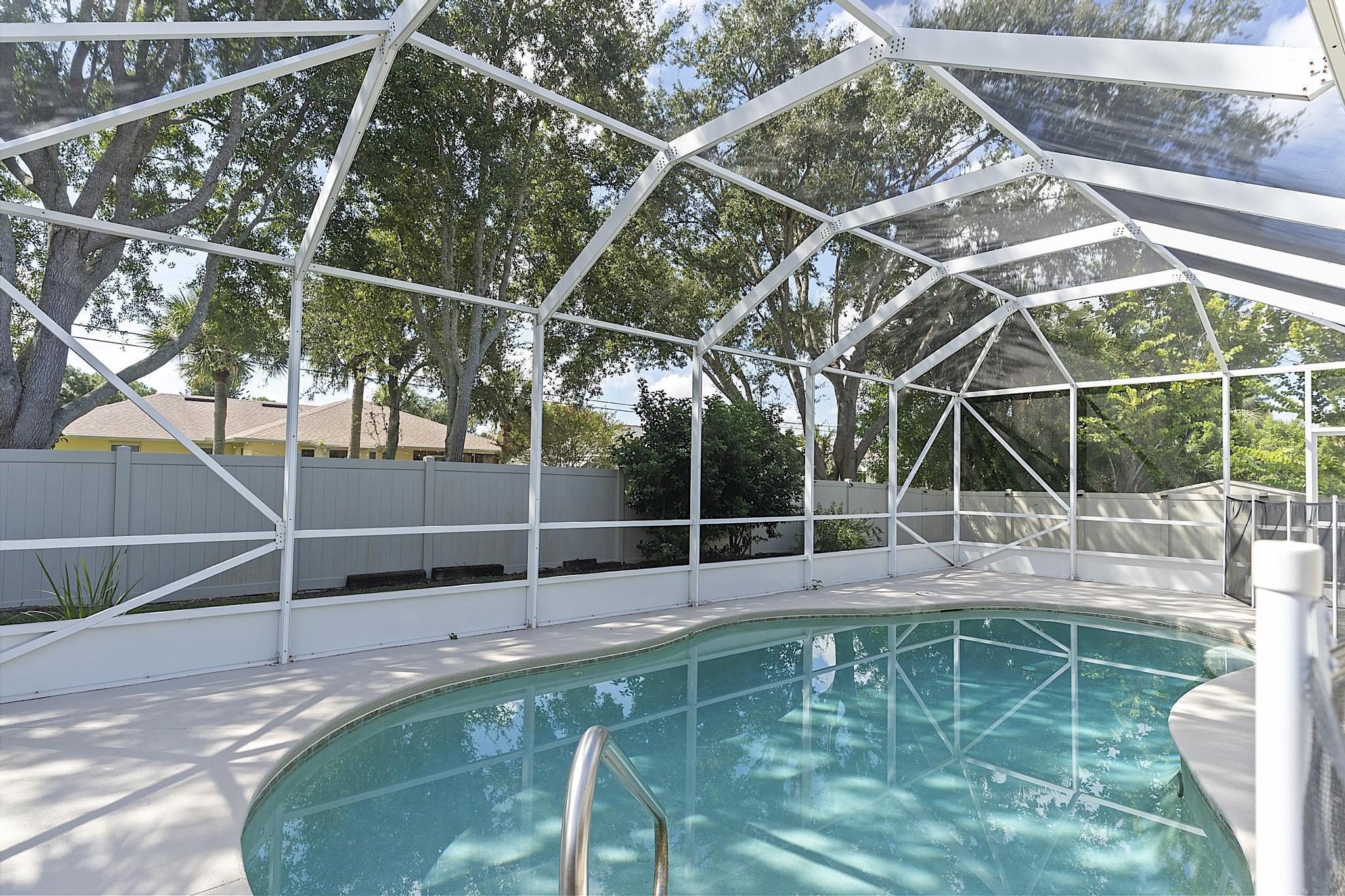 444 Rolling Hl Dr Sebastian, FL 32958