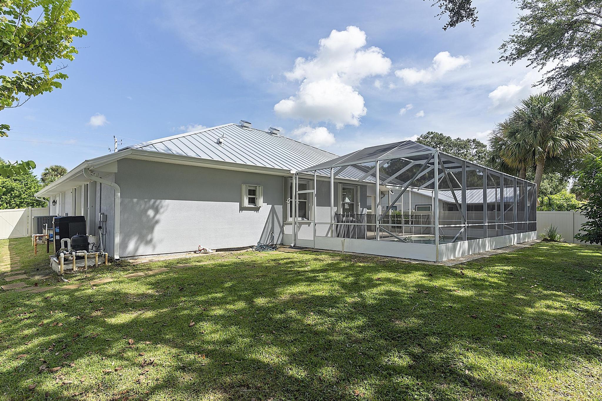 444 Rolling Hl Dr Sebastian, FL 32958