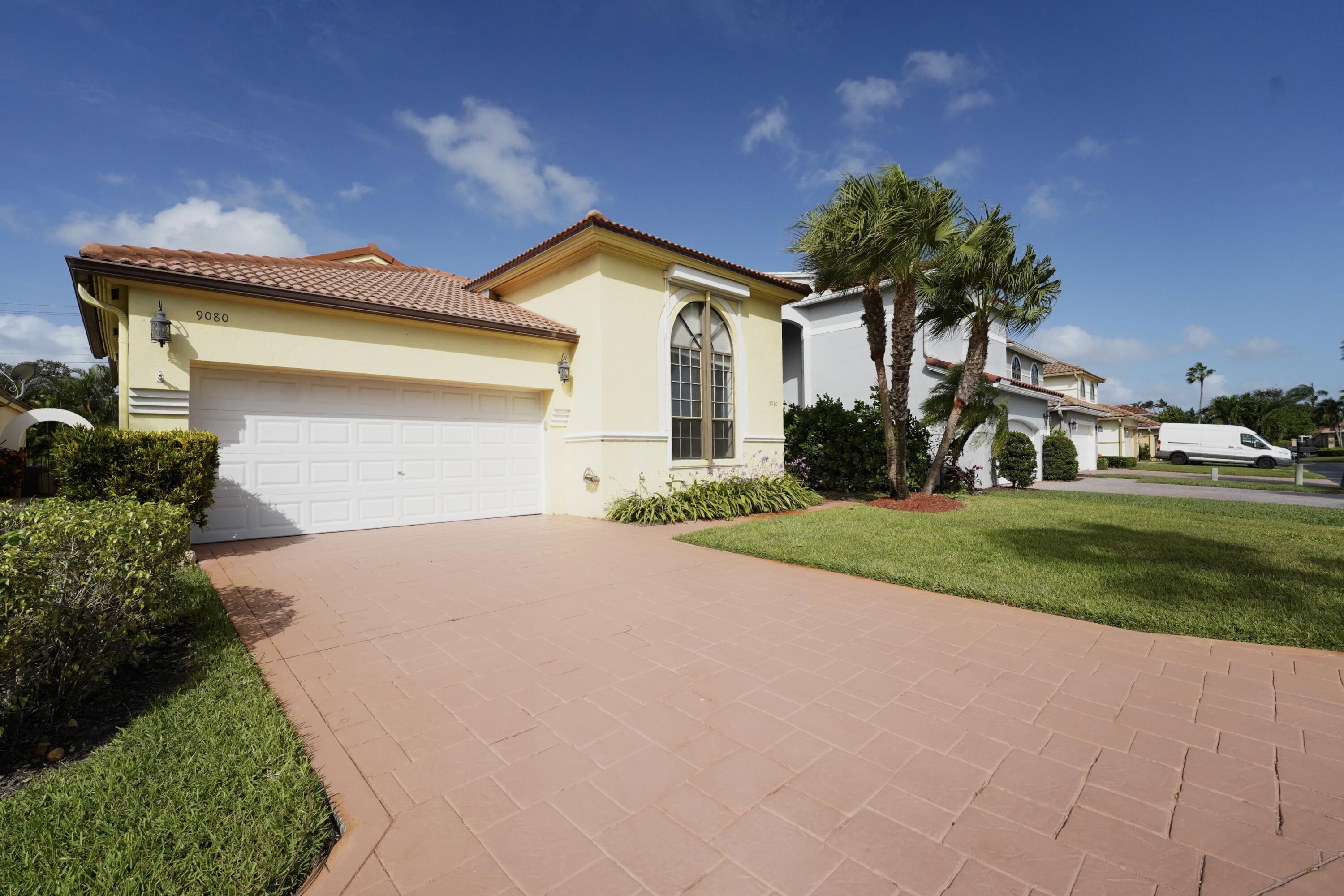 9080 Villa Portofino Cir
