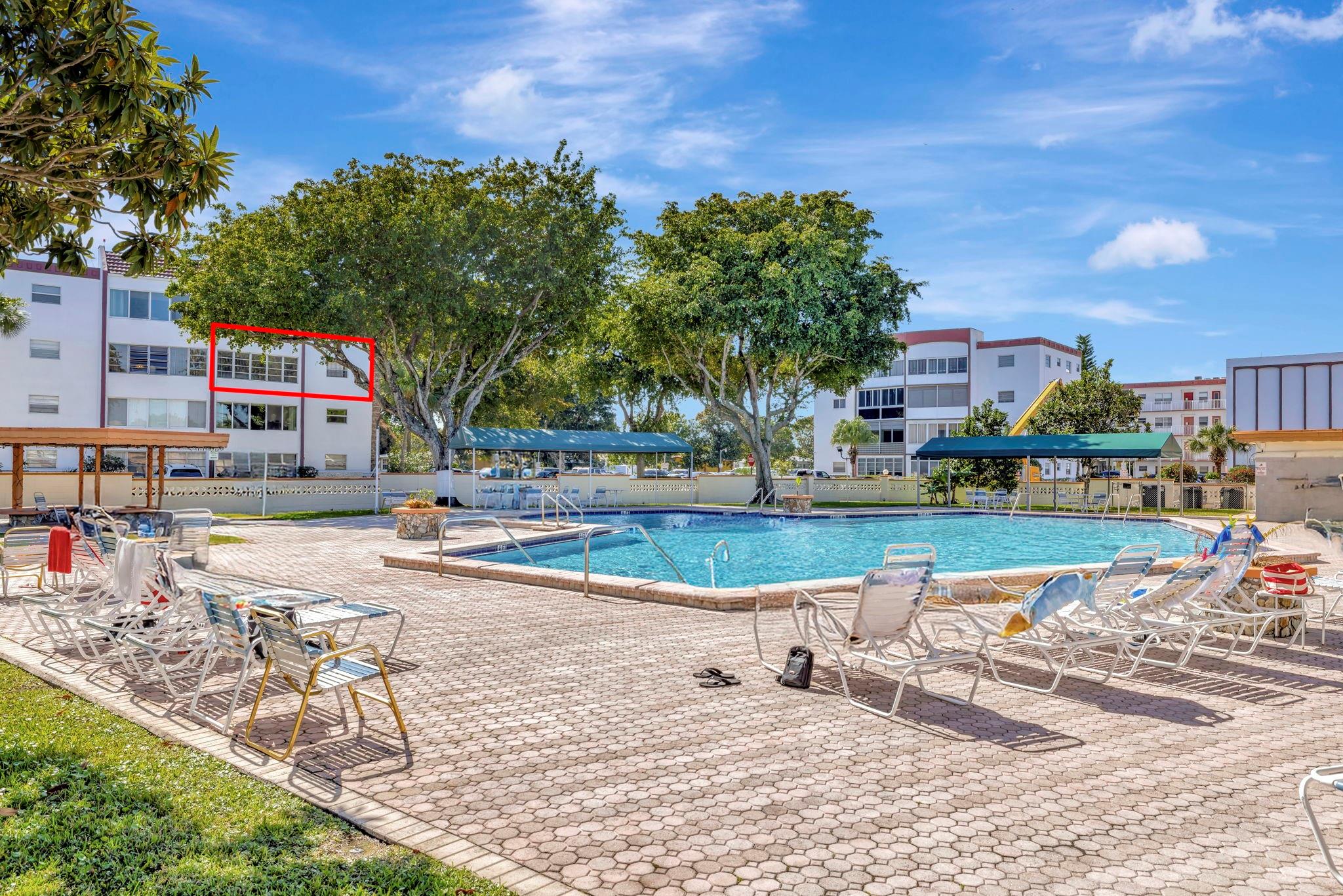 4270 NW 40th St #302,Lauderdale Lakes, FL 33319