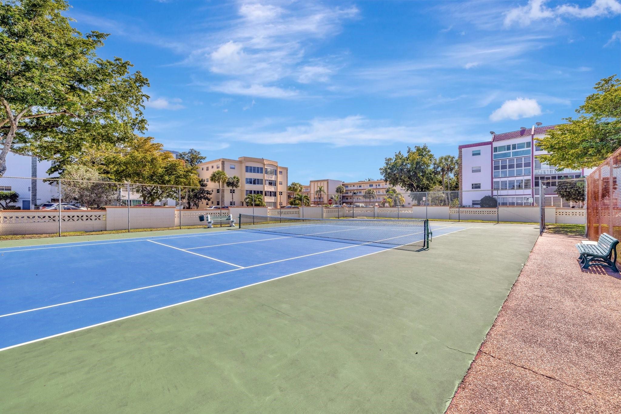 4270 NW 40th St #302,Lauderdale Lakes, FL 33319