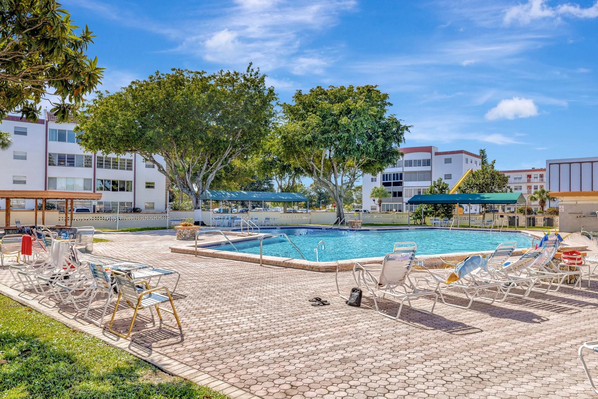 4270 NW 40th St #302,Lauderdale Lakes, FL 33319