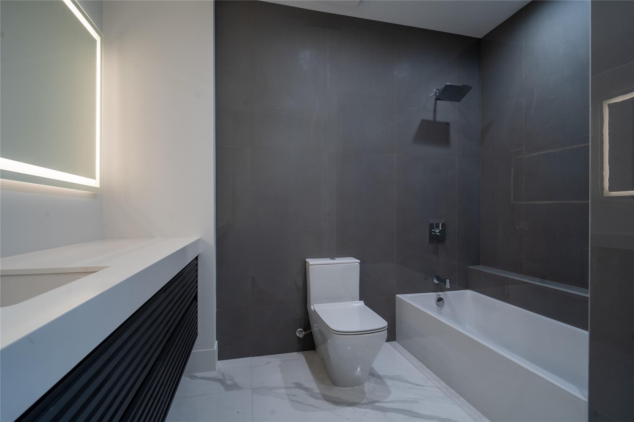 508 NE 9th Ave Fort Lauderdale, FL 33301